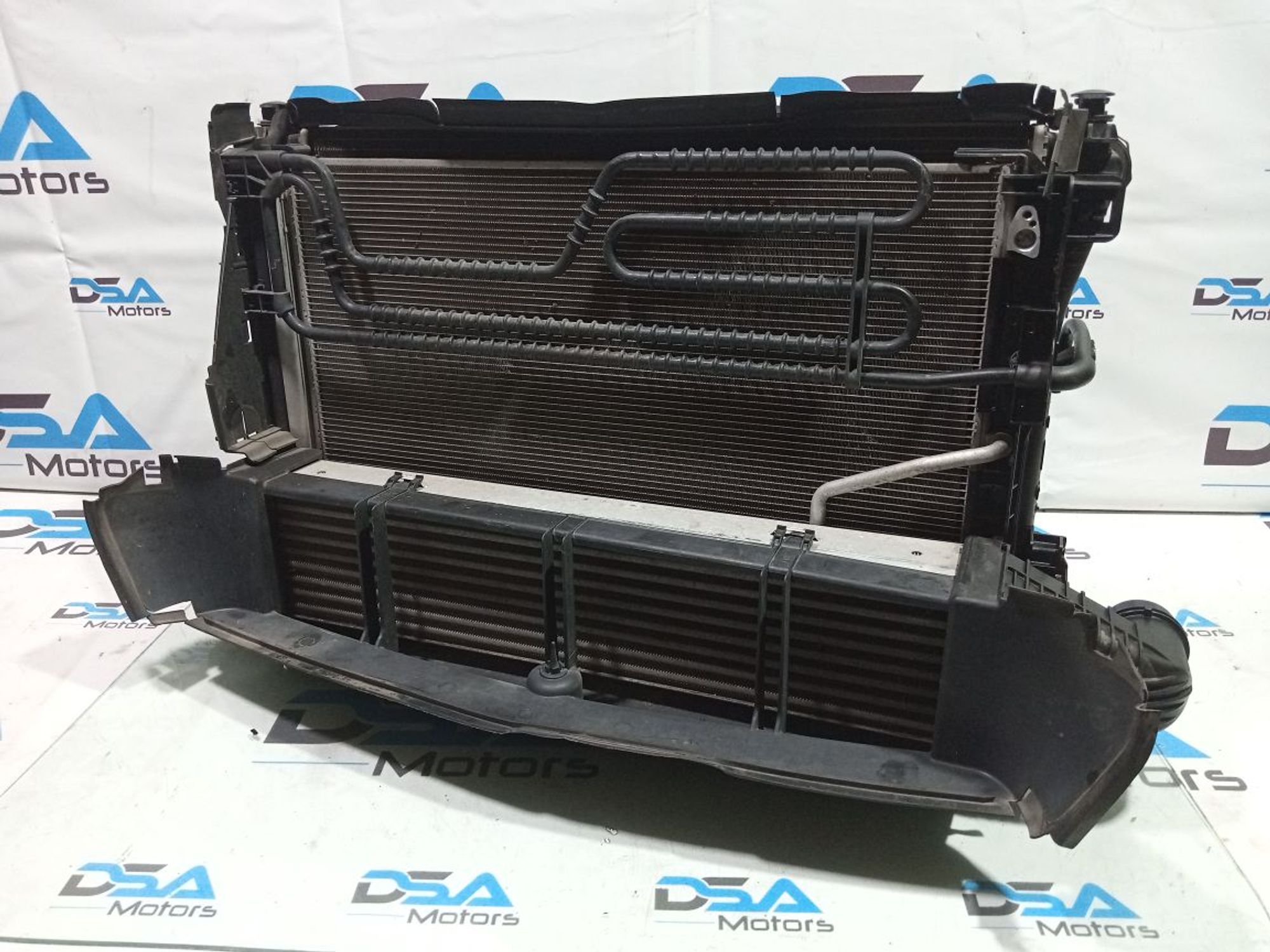 https://gcs.partsauto.market/rn-stockpro.appspot.com/thmbs/userImages/b7628e092085f1f91467af1afb6e7630/part/ffb39517-1267-44fc-9c55-68b24ed612ae_1749152387998.jpg