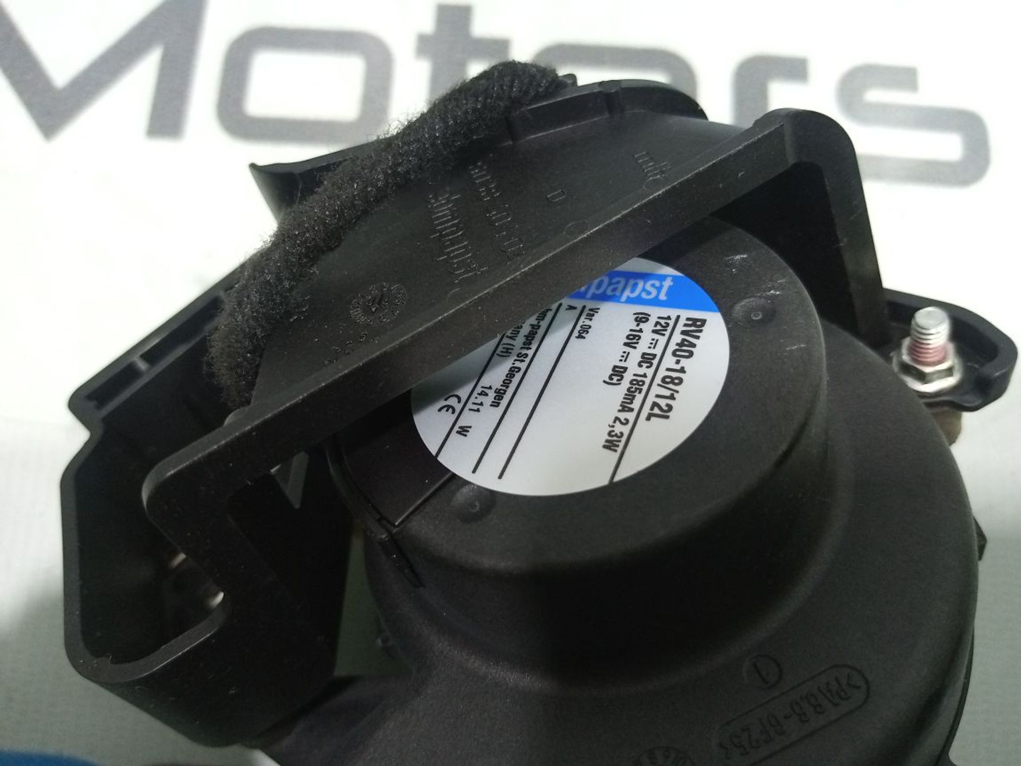 https://gcs.partsauto.market/rn-stockpro.appspot.com/thmbs/userImages/b7628e092085f1f91467af1afb6e7630/part/ffcbf757-71d4-44a6-b2c7-7f6fe50da5f7_1748968404064.jpg