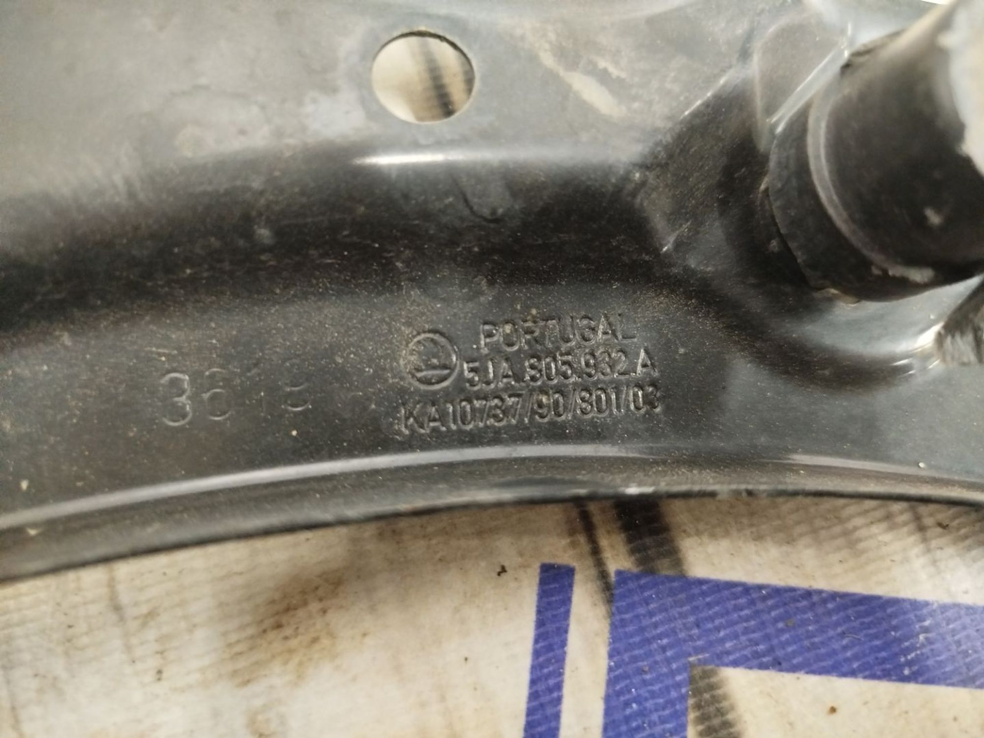 https://gcs.partsauto.market/rn-stockpro.appspot.com/thmbs/userImages/bc0eb84865f53888550f18795cb0a01d/part/8ba3ffbb-1d99-4f3c-a535-9d4667471e1e_1742459448959.jpg