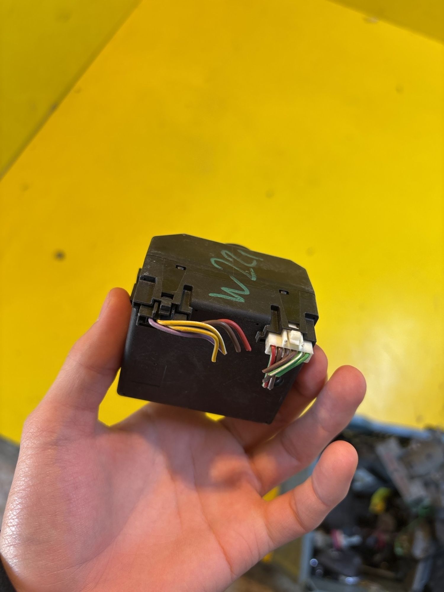 https://gcs.partsauto.market/rn-stockpro.appspot.com/thmbs/userImages/c566b97a16b148191013c3a1016369ae/part/0d158a75-7d74-44f1-a96d-79e4309d81aa_1746097519394.jpg