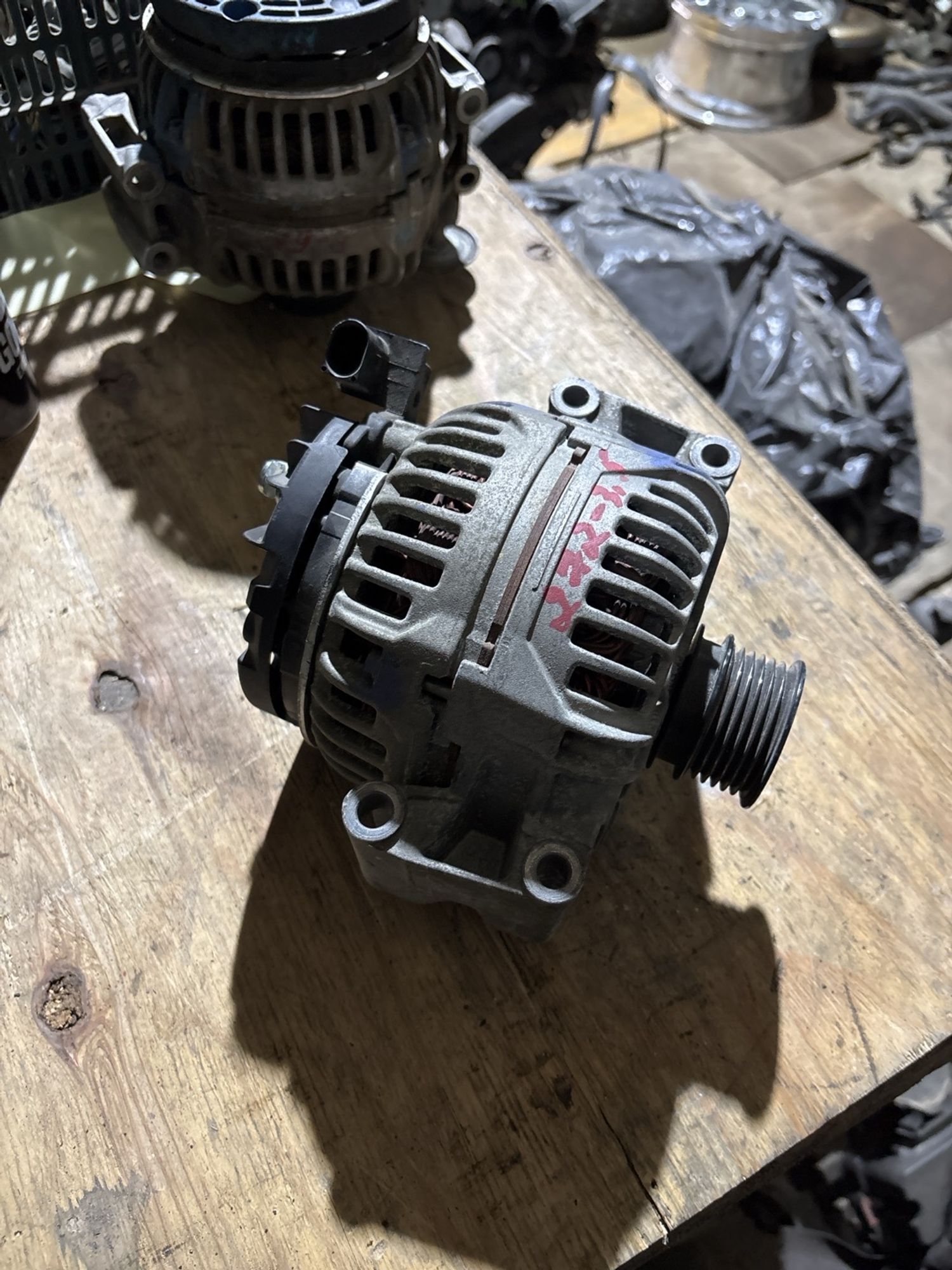 https://gcs.partsauto.market/rn-stockpro.appspot.com/thmbs/userImages/c566b97a16b148191013c3a1016369ae/part/272e3e09-9666-4d0a-8c84-7ee336f6635a_1746179943024.jpg