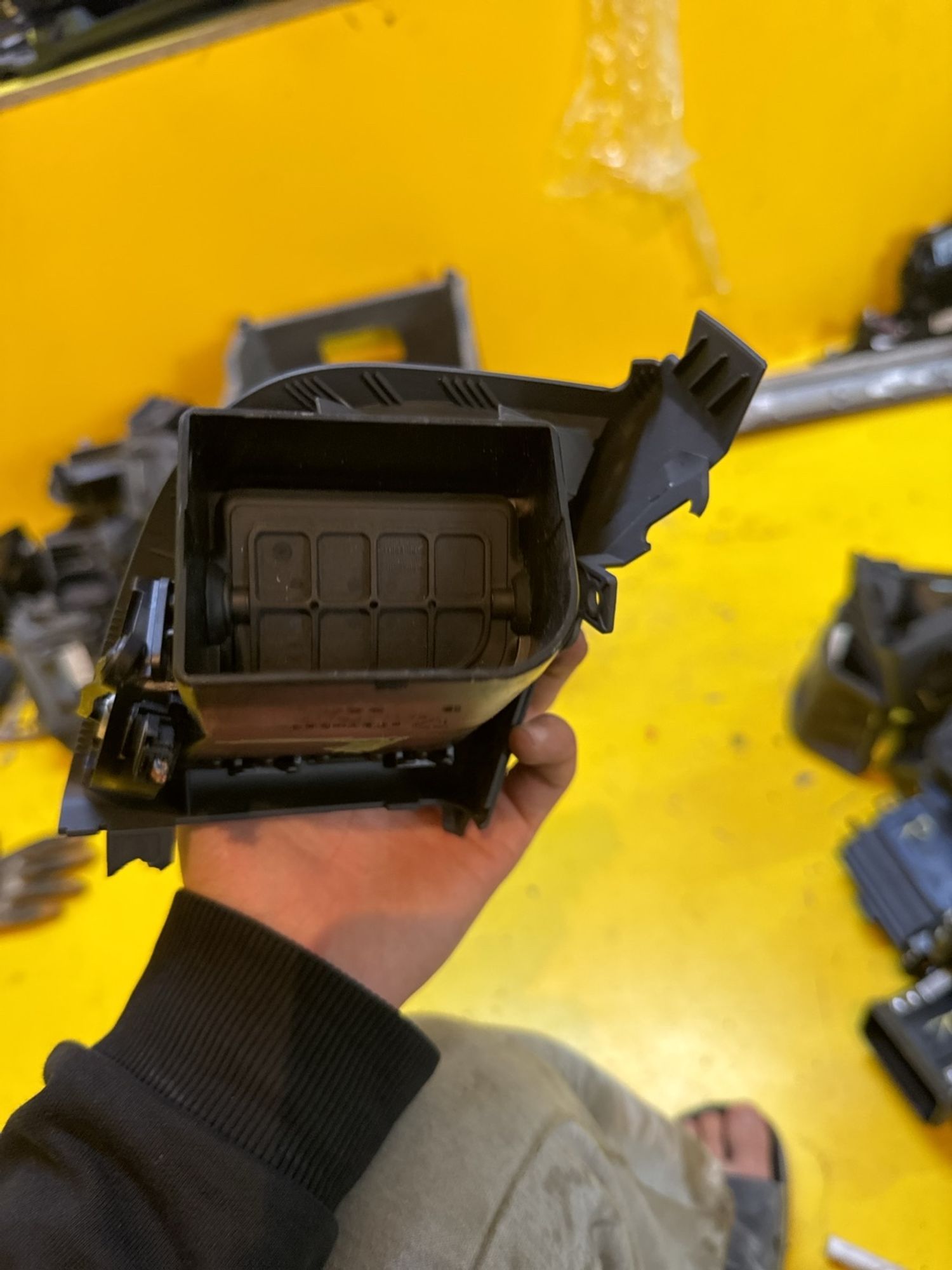 https://gcs.partsauto.market/rn-stockpro.appspot.com/thmbs/userImages/c566b97a16b148191013c3a1016369ae/part/6d4d42dc-dc3b-4e48-b24f-7edcd406bde9_1747478405117.jpg
