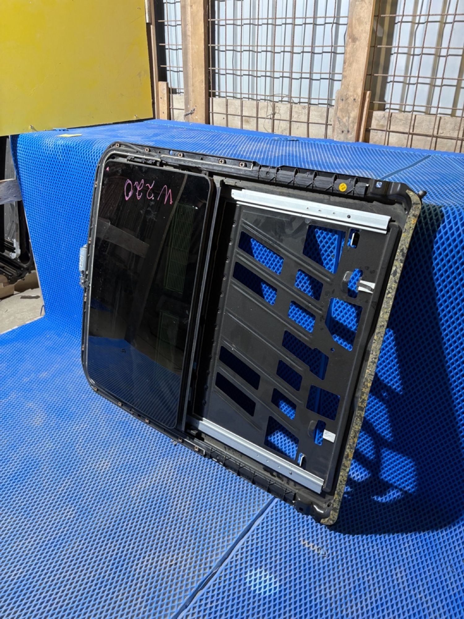 https://gcs.partsauto.market/rn-stockpro.appspot.com/thmbs/userImages/c566b97a16b148191013c3a1016369ae/part/6d705345-2e4d-42e1-b70c-9624f6feeccb_1748003224280.jpg