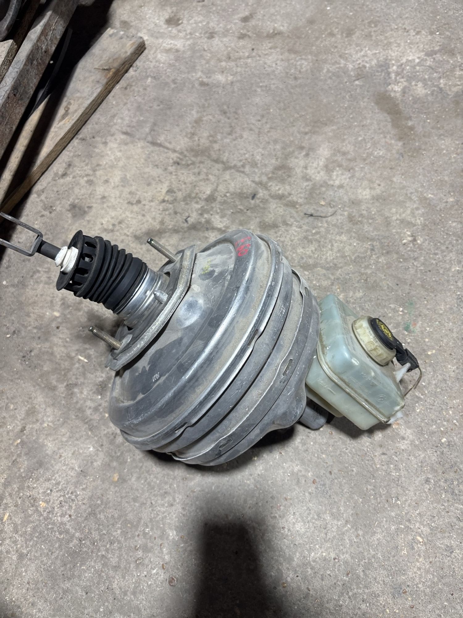 https://gcs.partsauto.market/rn-stockpro.appspot.com/thmbs/userImages/c566b97a16b148191013c3a1016369ae/part/8a7058b6-1202-4cb2-a922-fa4e0760bb23_1747981543980.jpg