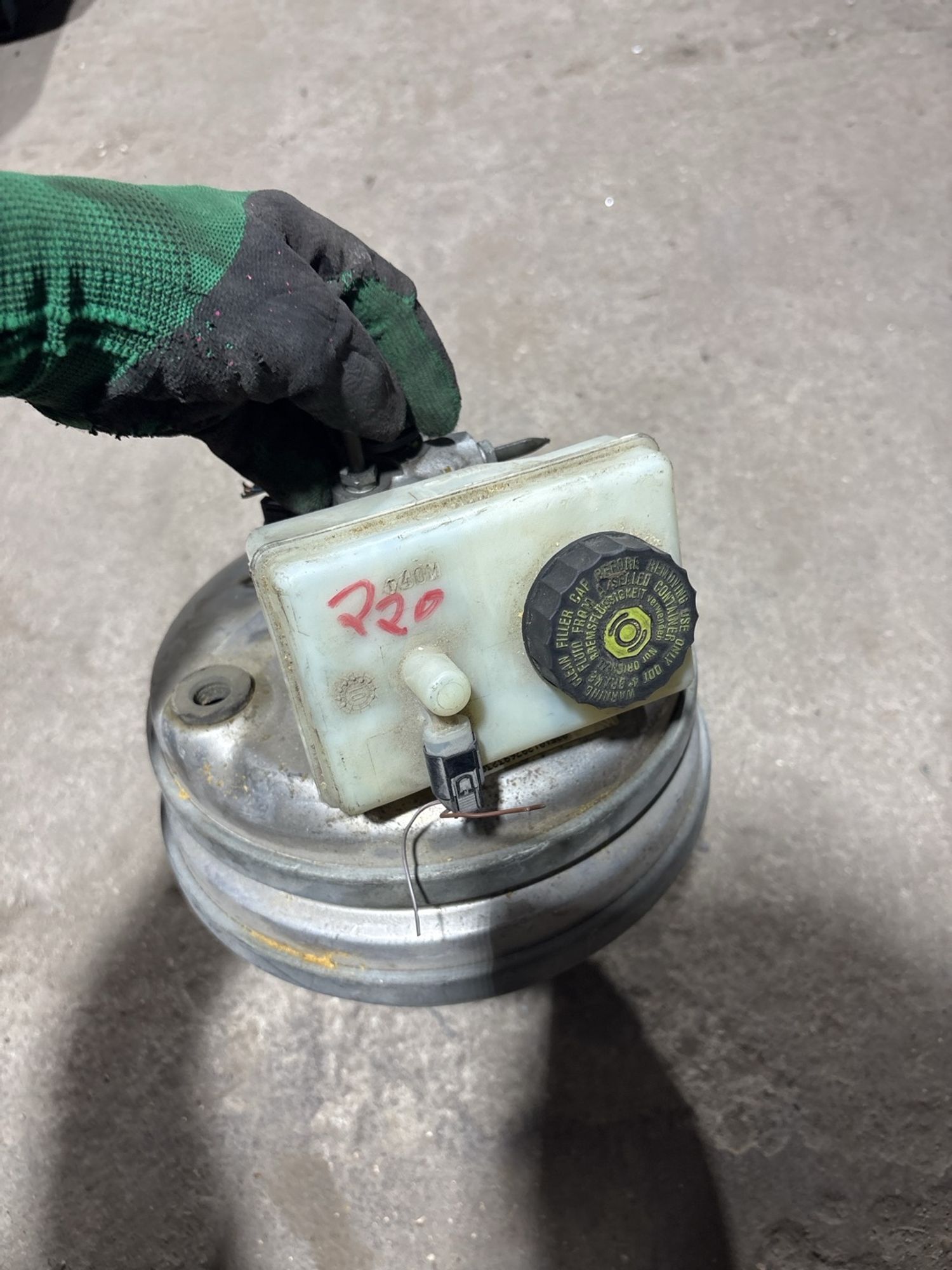https://gcs.partsauto.market/rn-stockpro.appspot.com/thmbs/userImages/c566b97a16b148191013c3a1016369ae/part/a30d2556-bc58-401b-83d5-9b583b3361be_1747981386235.jpg