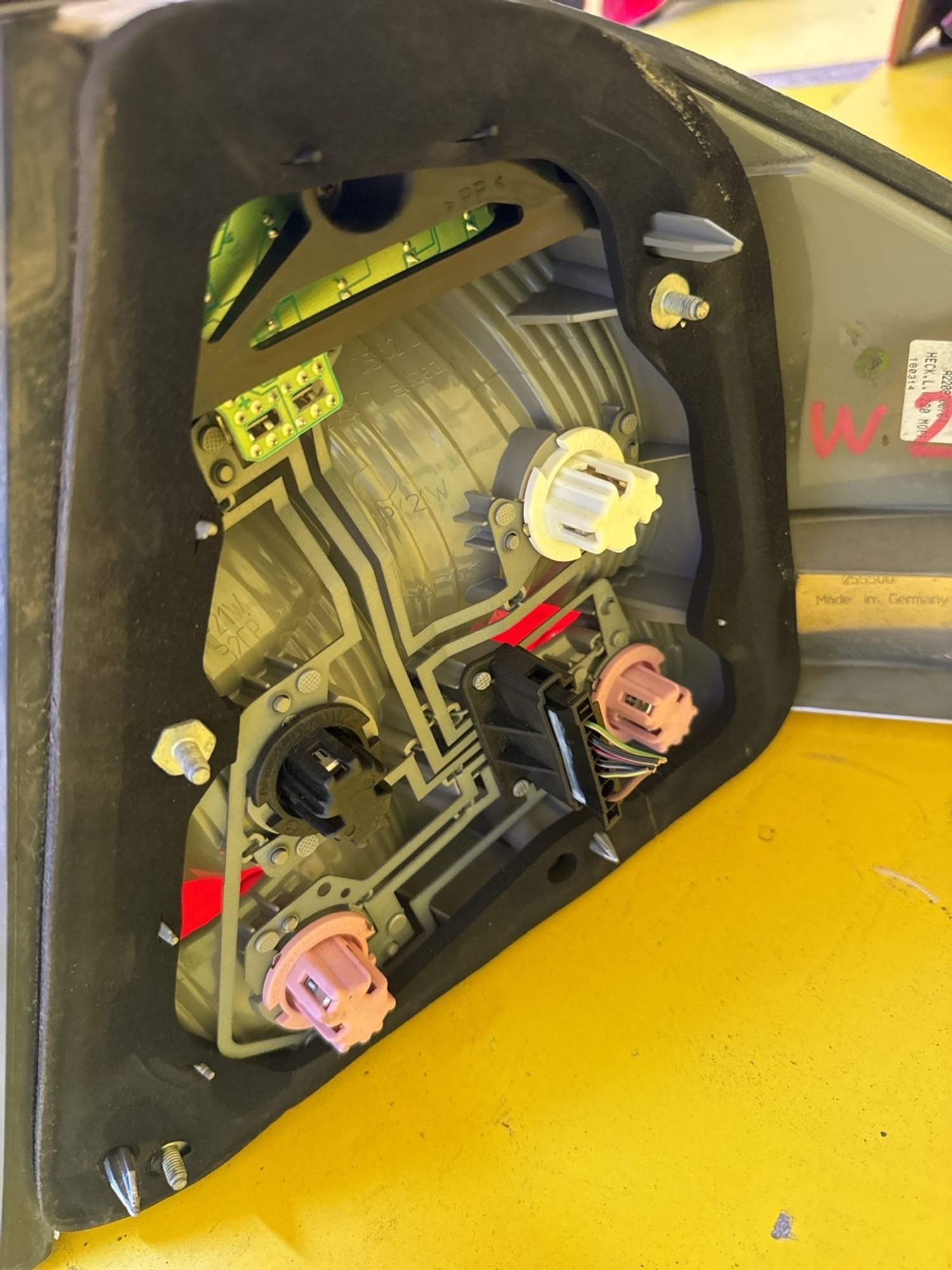 https://gcs.partsauto.market/rn-stockpro.appspot.com/thmbs/userImages/c566b97a16b148191013c3a1016369ae/part/aac48ef8-435f-4023-b72e-ca6951b4e6bc_1746861710957.jpg