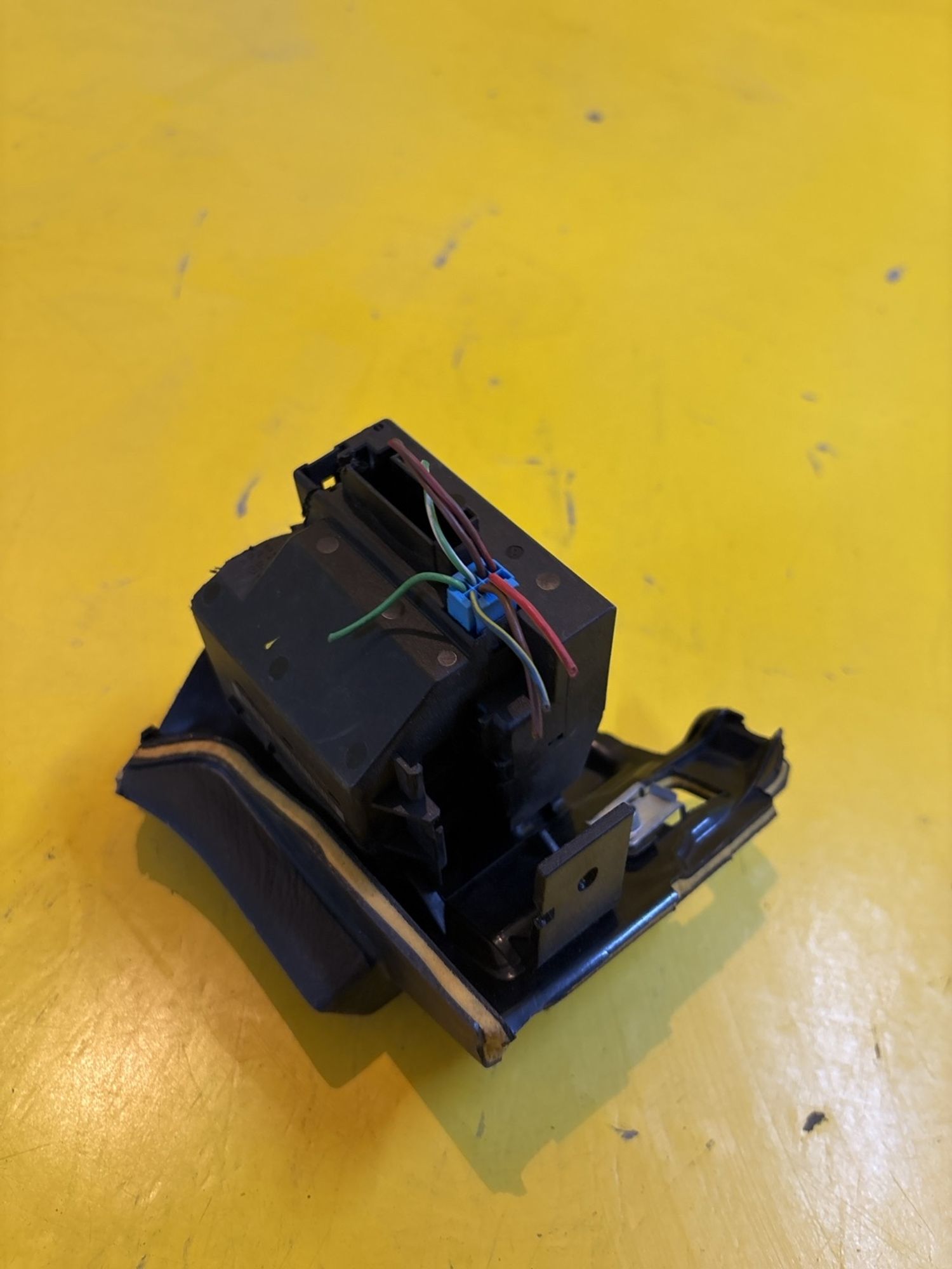 https://gcs.partsauto.market/rn-stockpro.appspot.com/thmbs/userImages/c566b97a16b148191013c3a1016369ae/part/b5cbdf57-f6ab-41f8-bbf7-aa5d0605f7d9_1746097464311.jpg