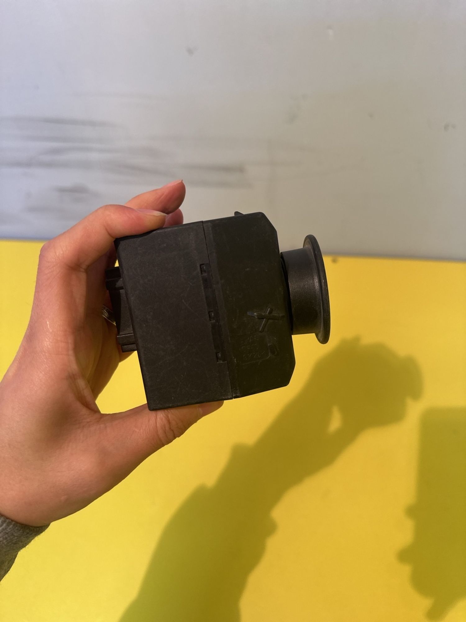 https://gcs.partsauto.market/rn-stockpro.appspot.com/thmbs/userImages/c566b97a16b148191013c3a1016369ae/part/b796f86f-169e-44f6-aac6-db7178ac610d_1746097847041.jpg