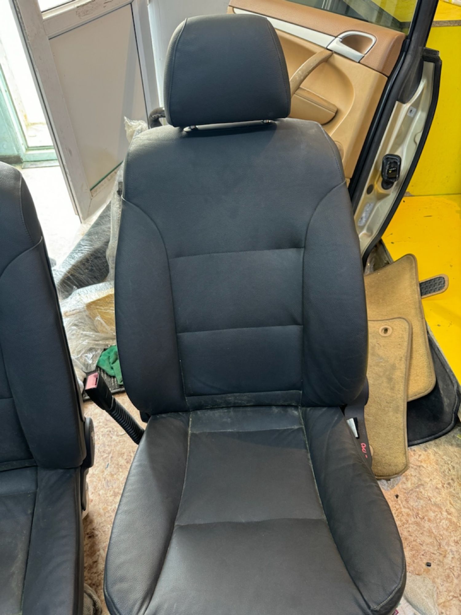 https://gcs.partsauto.market/rn-stockpro.appspot.com/thmbs/userImages/c566b97a16b148191013c3a1016369ae/part/bc52df57-d982-414a-b17f-a91add8e3d07_1747202954484.jpg