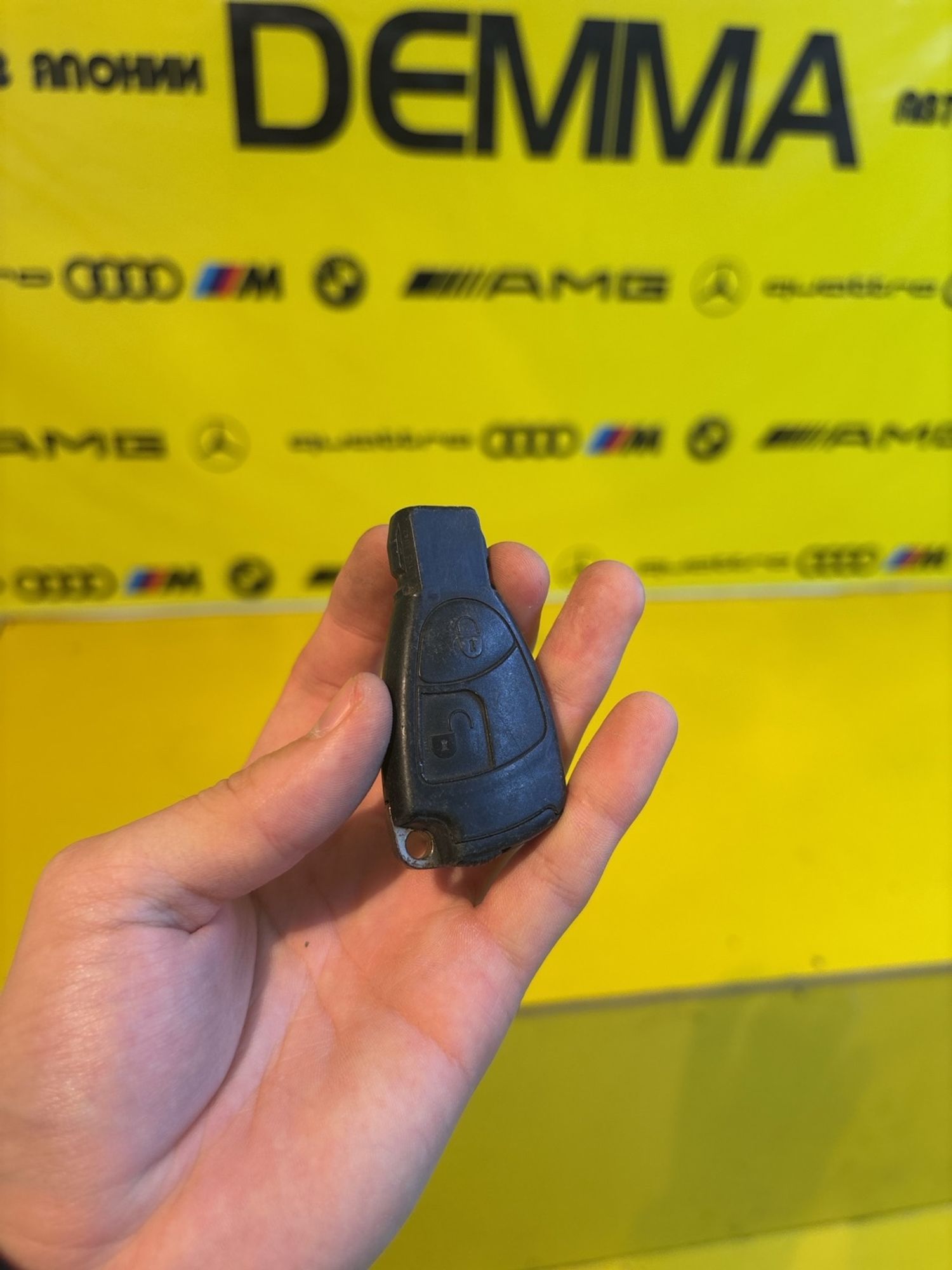 https://gcs.partsauto.market/rn-stockpro.appspot.com/thmbs/userImages/c566b97a16b148191013c3a1016369ae/part/c5cbfe7e-d0cc-4533-8290-d0908a604068_1746098863805.jpg