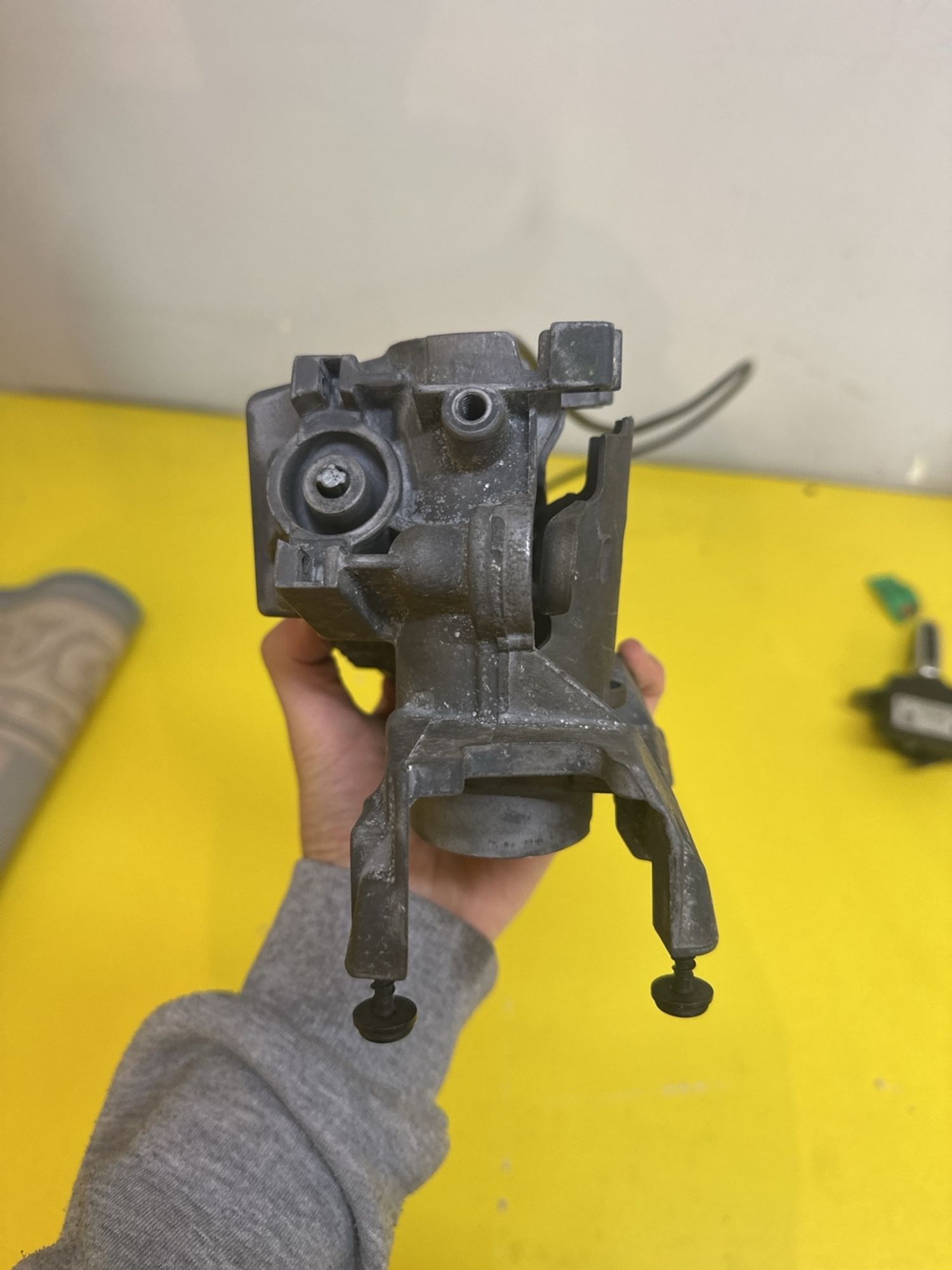 https://gcs.partsauto.market/rn-stockpro.appspot.com/thmbs/userImages/c566b97a16b148191013c3a1016369ae/part/cbad70ff-f322-49e1-afa9-ceda97087d64_1746100063432.jpg