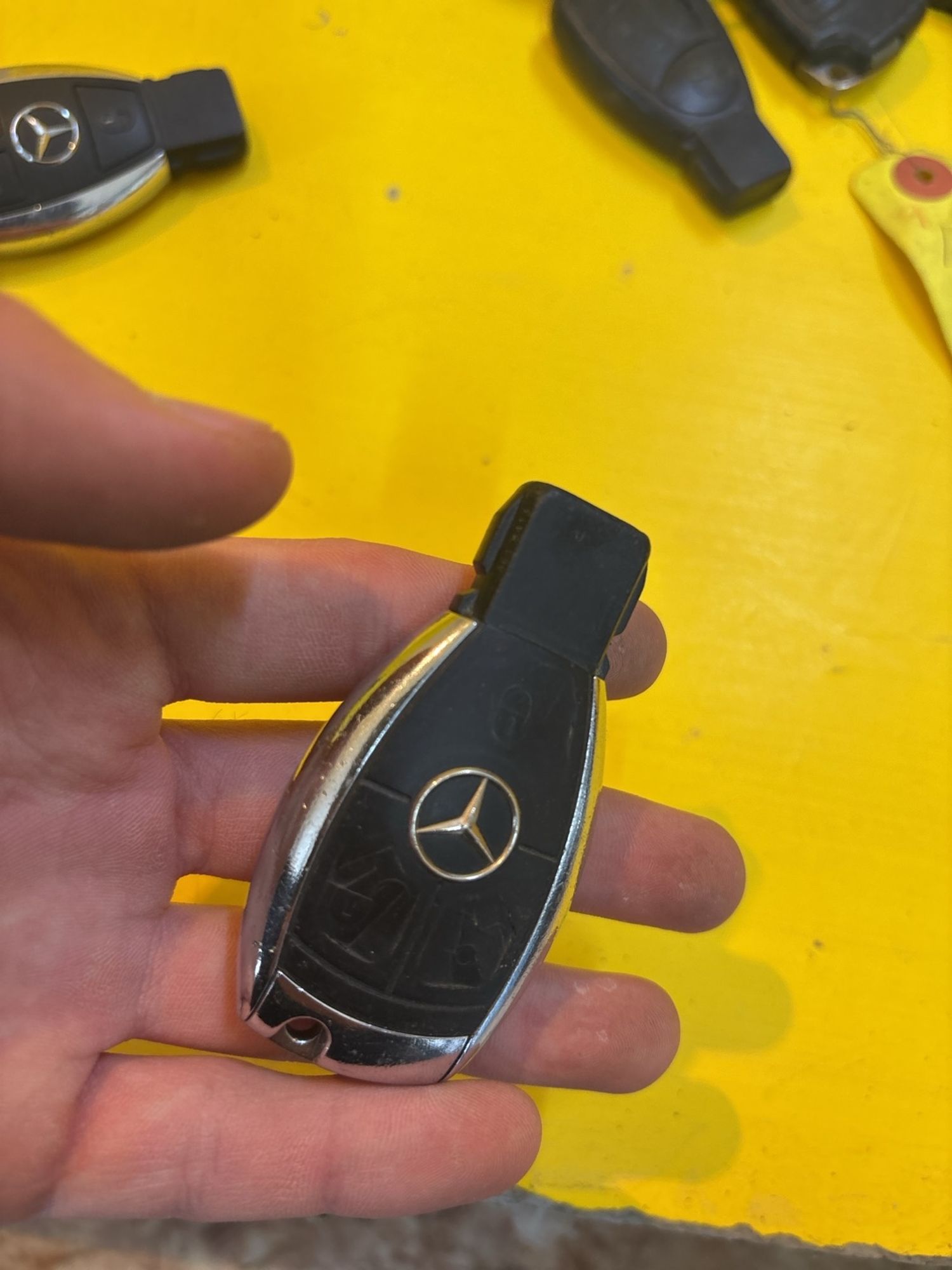 https://gcs.partsauto.market/rn-stockpro.appspot.com/thmbs/userImages/c566b97a16b148191013c3a1016369ae/part/dacfef92-ed17-45d6-a1de-12a2f697ecaa_1746098741786.jpg