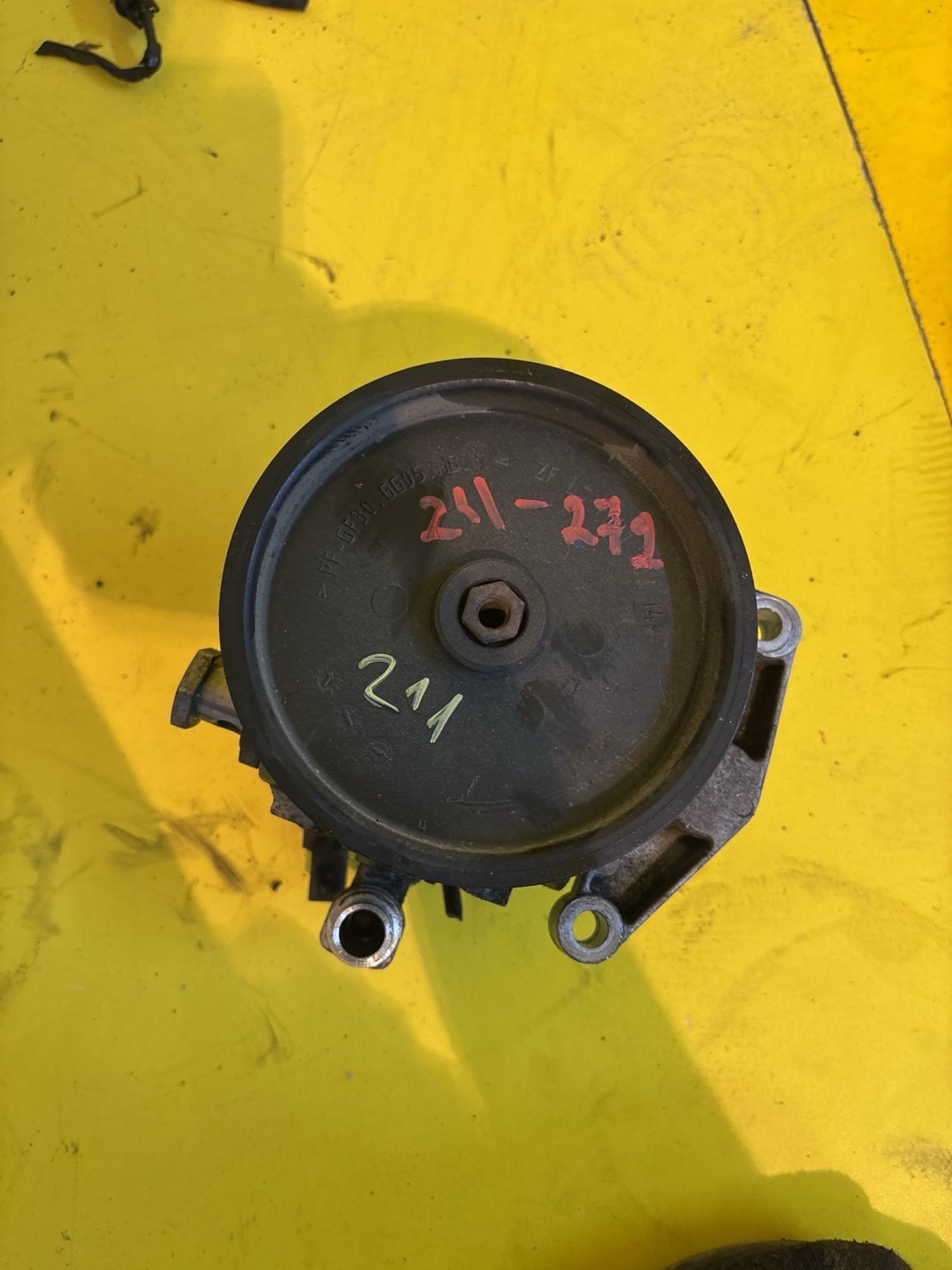 https://gcs.partsauto.market/rn-stockpro.appspot.com/thmbs/userImages/c566b97a16b148191013c3a1016369ae/part/f18420ca-5185-4d0c-89b8-3d6e3c44dad0_1748515543492.jpg