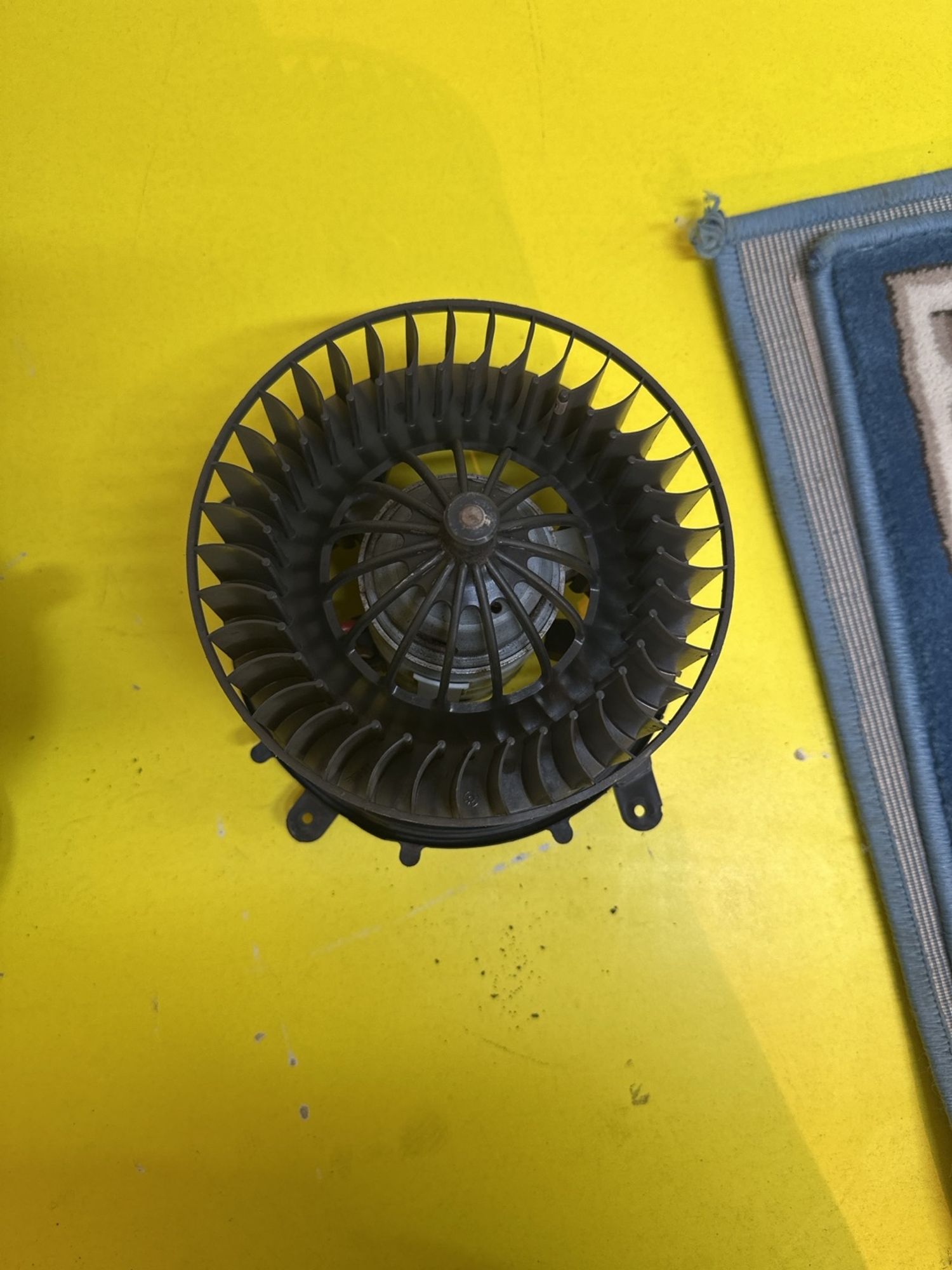 https://gcs.partsauto.market/rn-stockpro.appspot.com/thmbs/userImages/c566b97a16b148191013c3a1016369ae/part/f7ffd490-1fb4-4e2d-9a89-72e332adbe1d_1747916237813.jpg