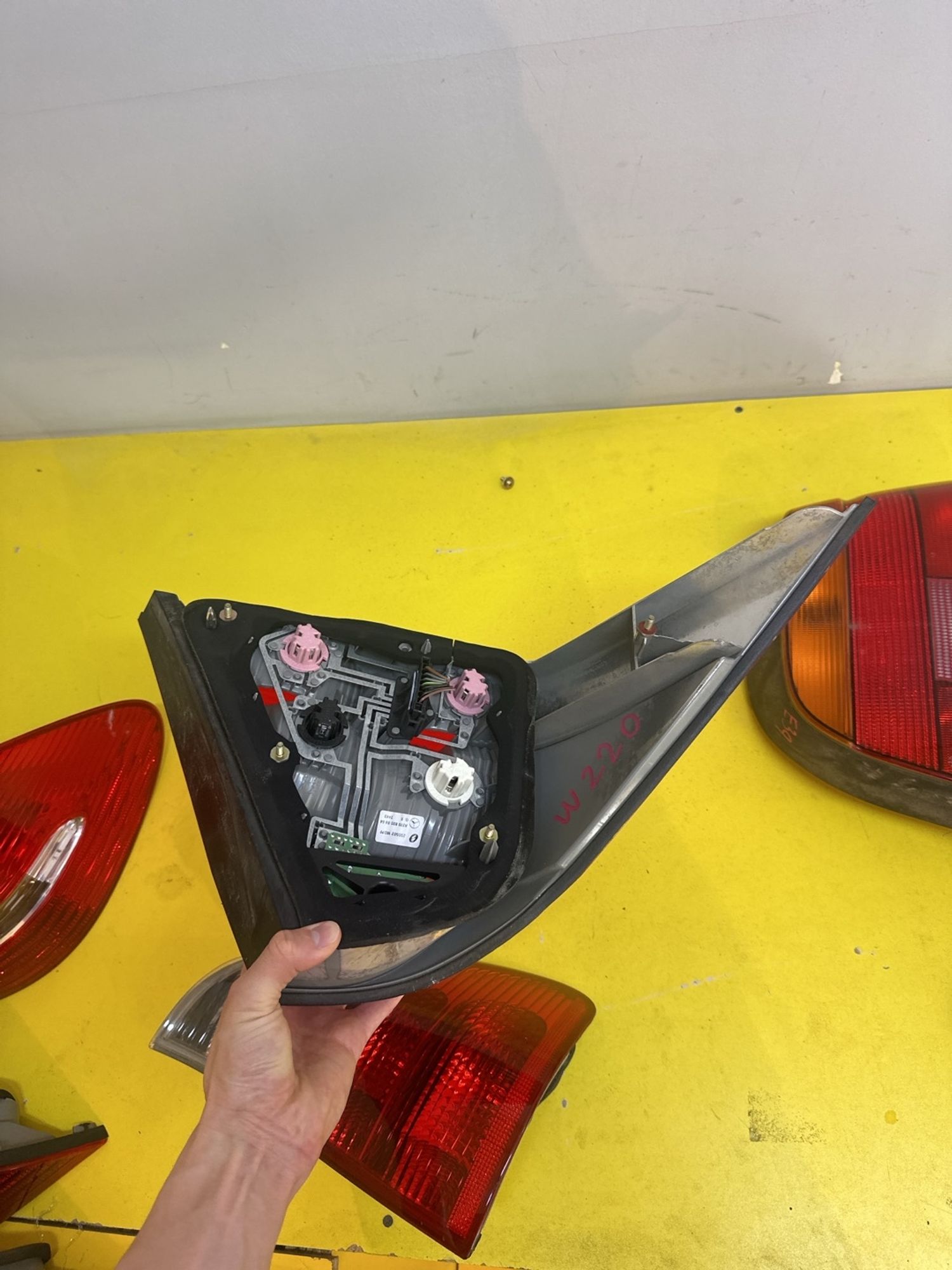 https://gcs.partsauto.market/rn-stockpro.appspot.com/thmbs/userImages/c566b97a16b148191013c3a1016369ae/part/fcce6343-3db2-491b-923b-f43ae0ed96c0_1746859670346.jpg