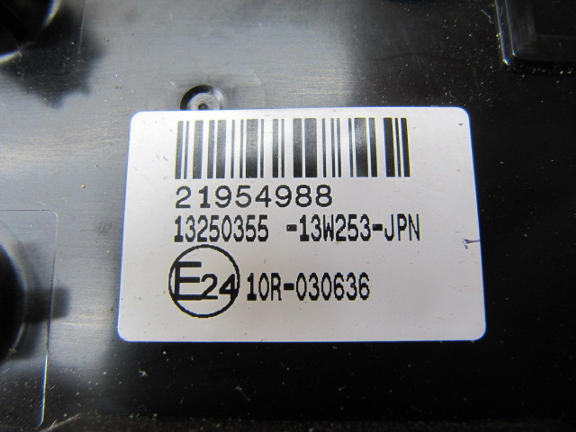 https://gcs.partsauto.market/rn-stockpro.appspot.com/thmbs/userImages/c965f73e3dc116a3de96fdbb0ec9ca2a/part/138580f3-eb21-47d2-8d07-9212f8b1e56f_1720863370484.jpg