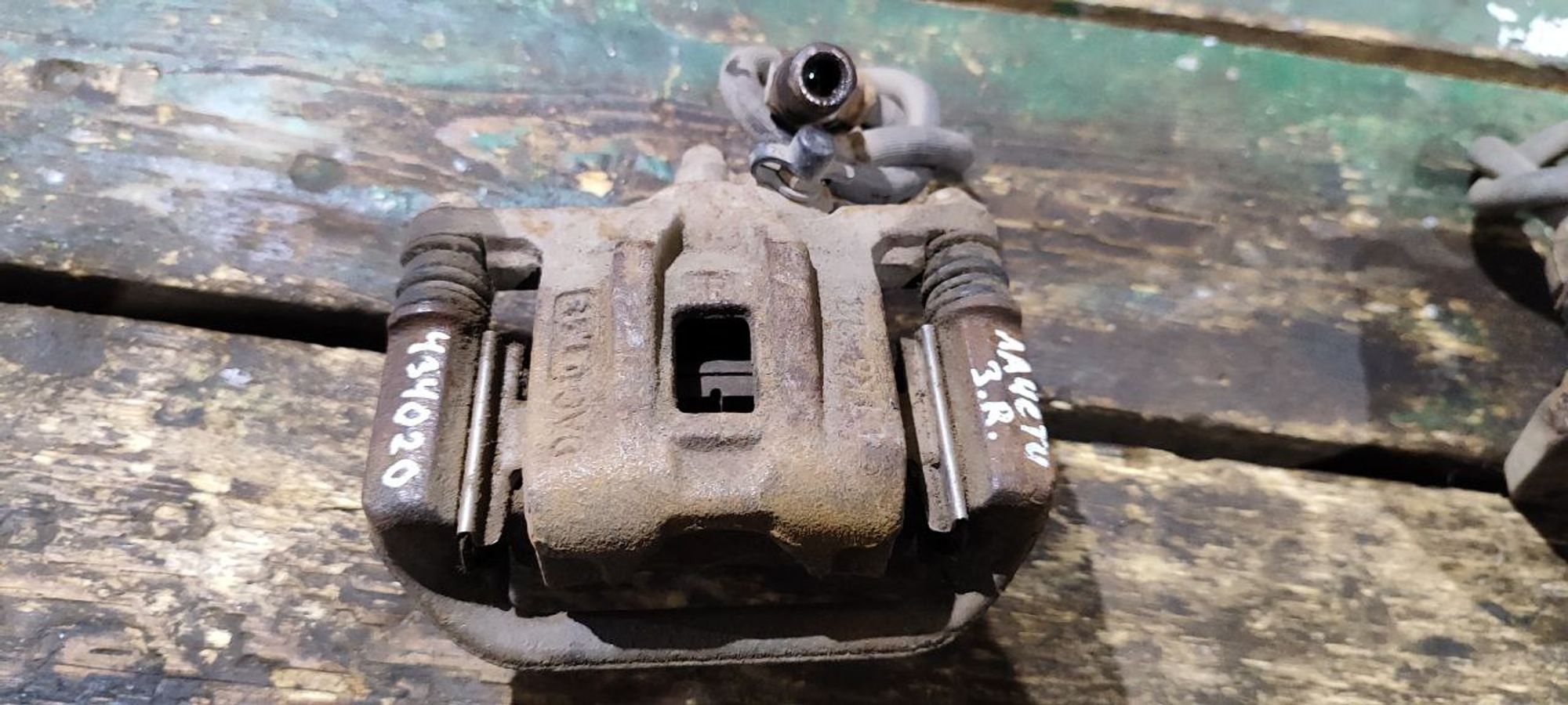 https://gcs.partsauto.market/rn-stockpro.appspot.com/thmbs/userImages/cb9901e562a4f410bd4f9bf80c21d094/part/35fd4016-7058-47a8-b2b3-9ae68c7ff853_1733718370988.jpg