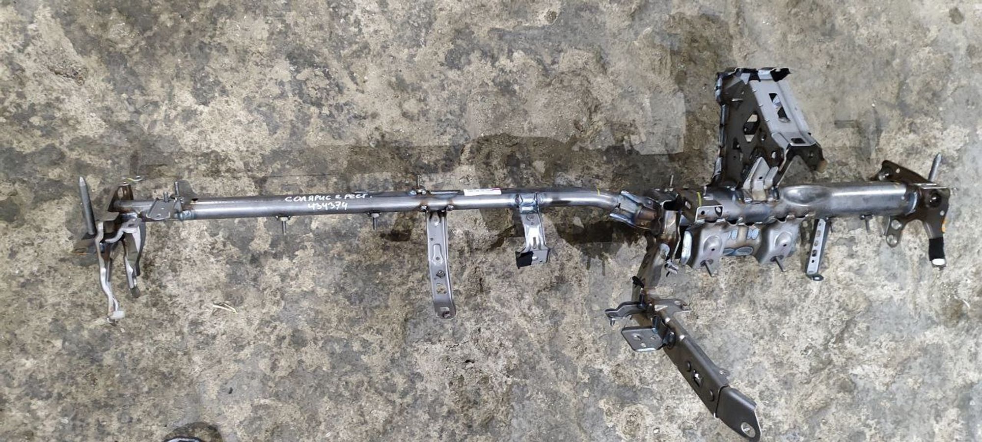 https://gcs.partsauto.market/rn-stockpro.appspot.com/thmbs/userImages/cb9901e562a4f410bd4f9bf80c21d094/part/79f581b0-70c6-4fbc-ad05-060861f165e6_1737519826129.jpg