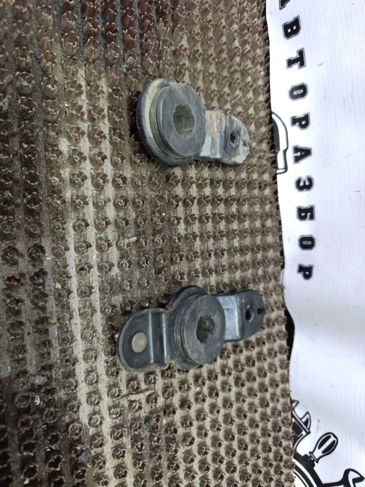 https://gcs.partsauto.market/rn-stockpro.appspot.com/thmbs/userImages/cca1856e256b5441544f9aba03b424a6/part/04a2504c-c15a-413b-91d2-1a38218e5e5f_1748344311606.jpg