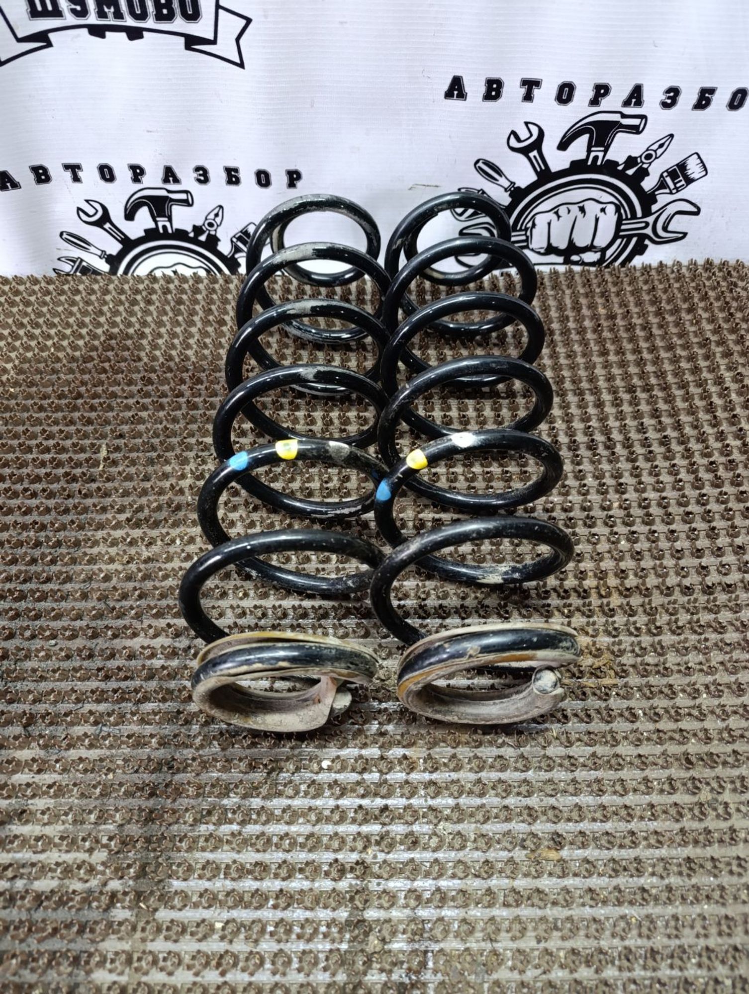 https://gcs.partsauto.market/rn-stockpro.appspot.com/thmbs/userImages/cca1856e256b5441544f9aba03b424a6/part/0587b093-a96c-4639-8701-84c7bb34256a_1747306440737.jpg