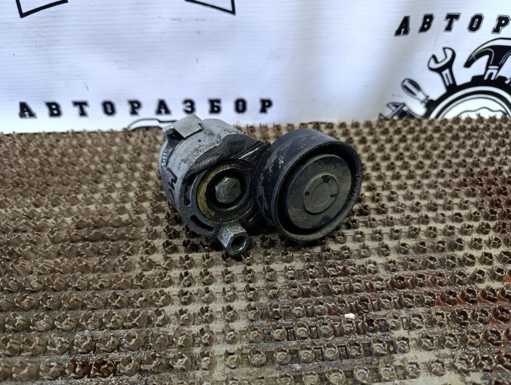 https://gcs.partsauto.market/rn-stockpro.appspot.com/thmbs/userImages/cca1856e256b5441544f9aba03b424a6/part/07247d8b-b3ba-4c79-9b2d-f27d09bbc3a0_1746382791014.jpg