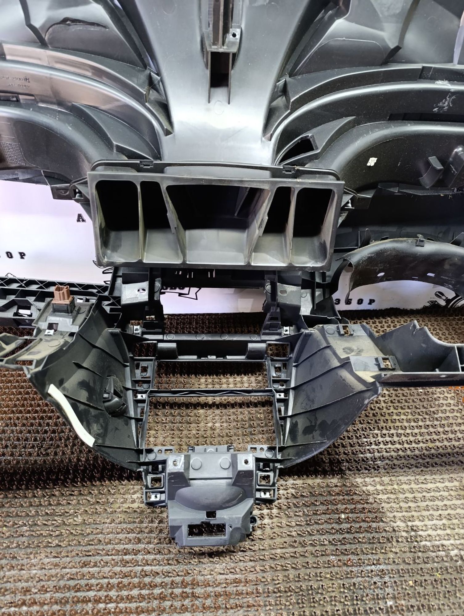 https://gcs.partsauto.market/rn-stockpro.appspot.com/thmbs/userImages/cca1856e256b5441544f9aba03b424a6/part/0e84f824-c5f6-4dda-8f2a-615ba9a69e20_1746380622135.jpg