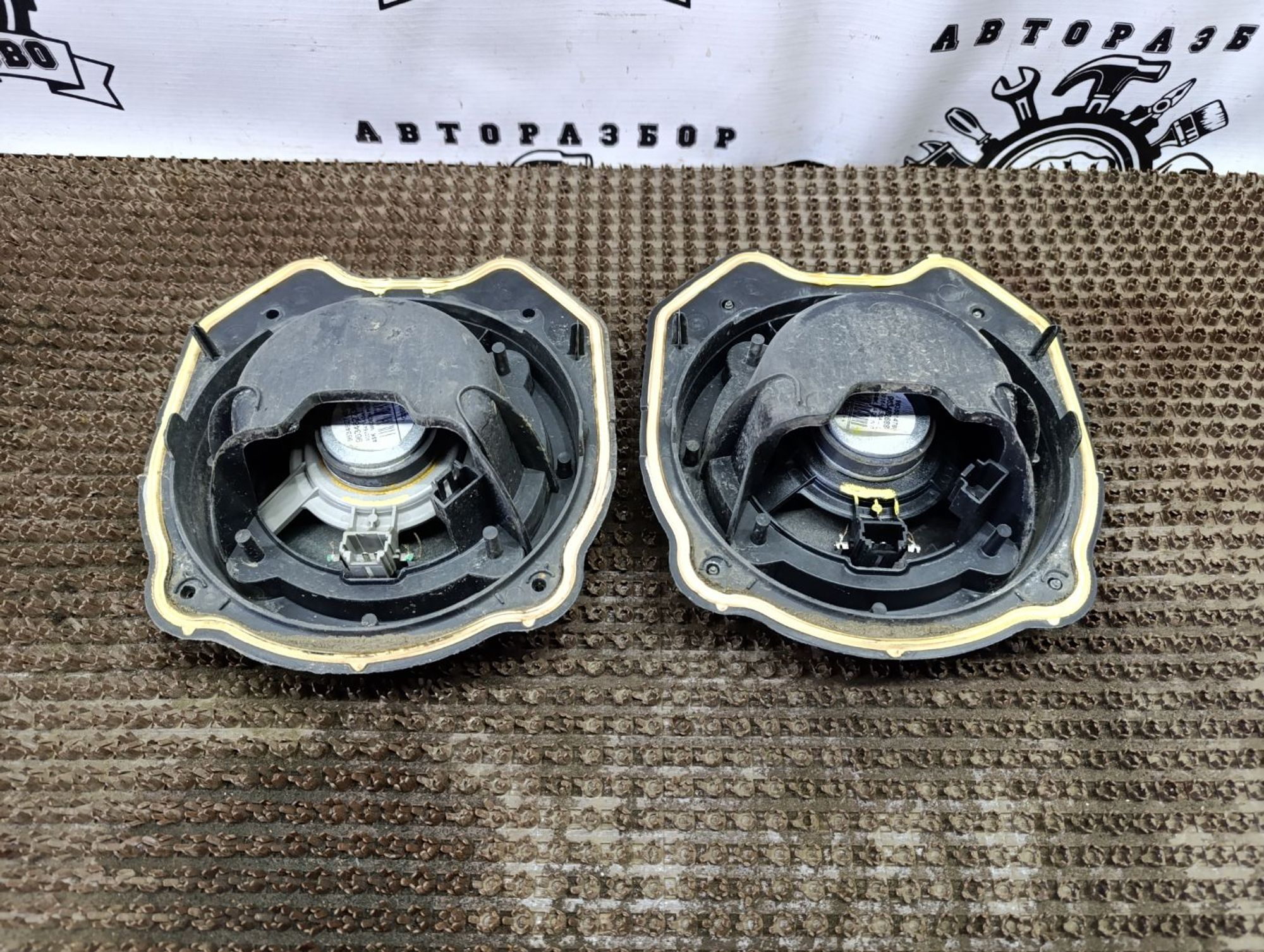 https://gcs.partsauto.market/rn-stockpro.appspot.com/thmbs/userImages/cca1856e256b5441544f9aba03b424a6/part/100865b4-e6e8-4f51-9bfc-12227f26cb0f_1747579100791.jpg
