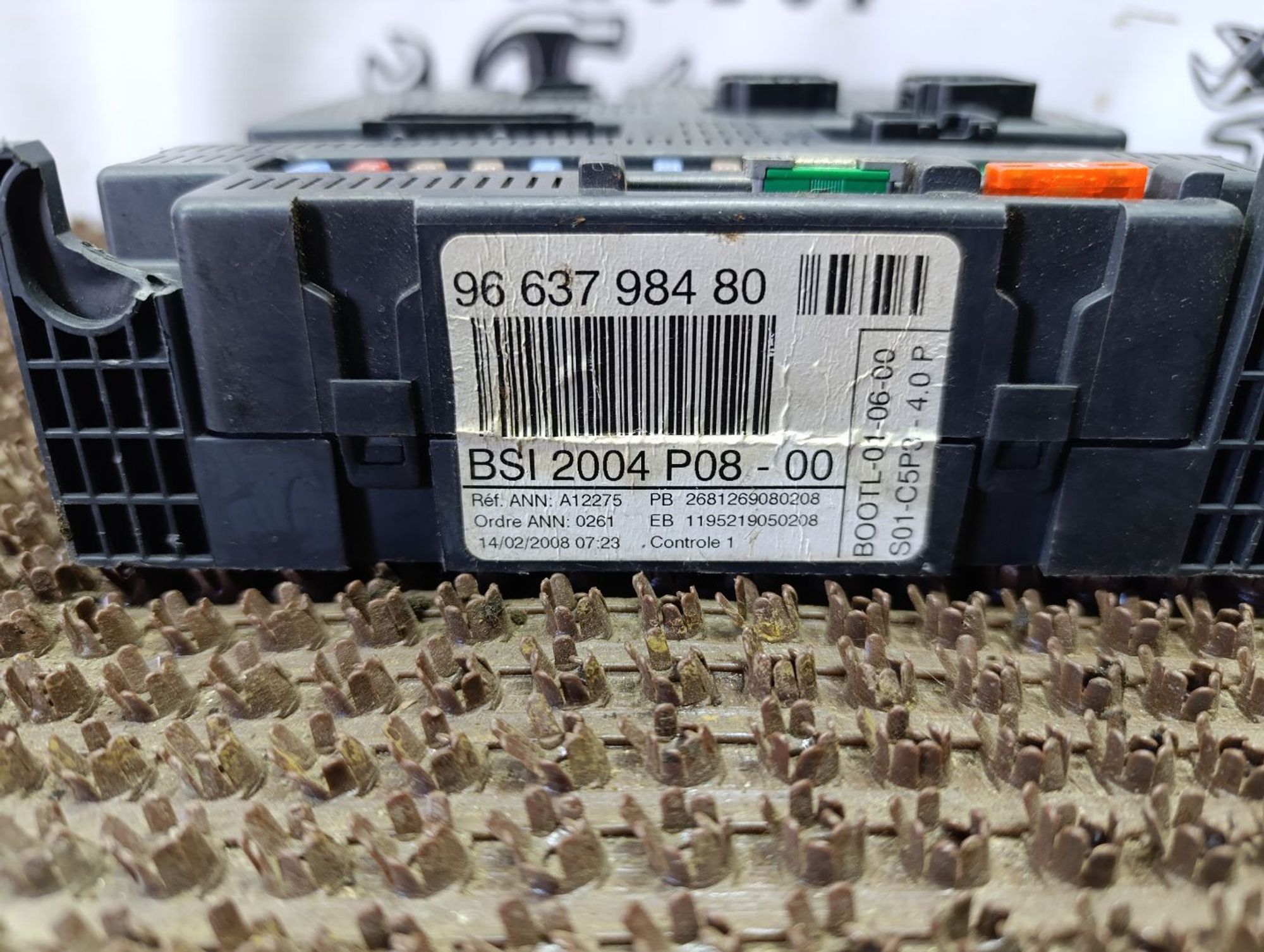 https://gcs.partsauto.market/rn-stockpro.appspot.com/thmbs/userImages/cca1856e256b5441544f9aba03b424a6/part/20a94552-65bf-44f8-9331-15f20b6c4763_1746380345831.jpg