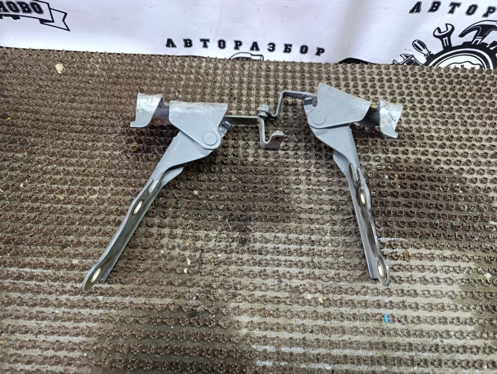 https://gcs.partsauto.market/rn-stockpro.appspot.com/thmbs/userImages/cca1856e256b5441544f9aba03b424a6/part/2c1b7f00-eed3-4c34-96b4-ec1ca80b5889_1748364031253.jpg