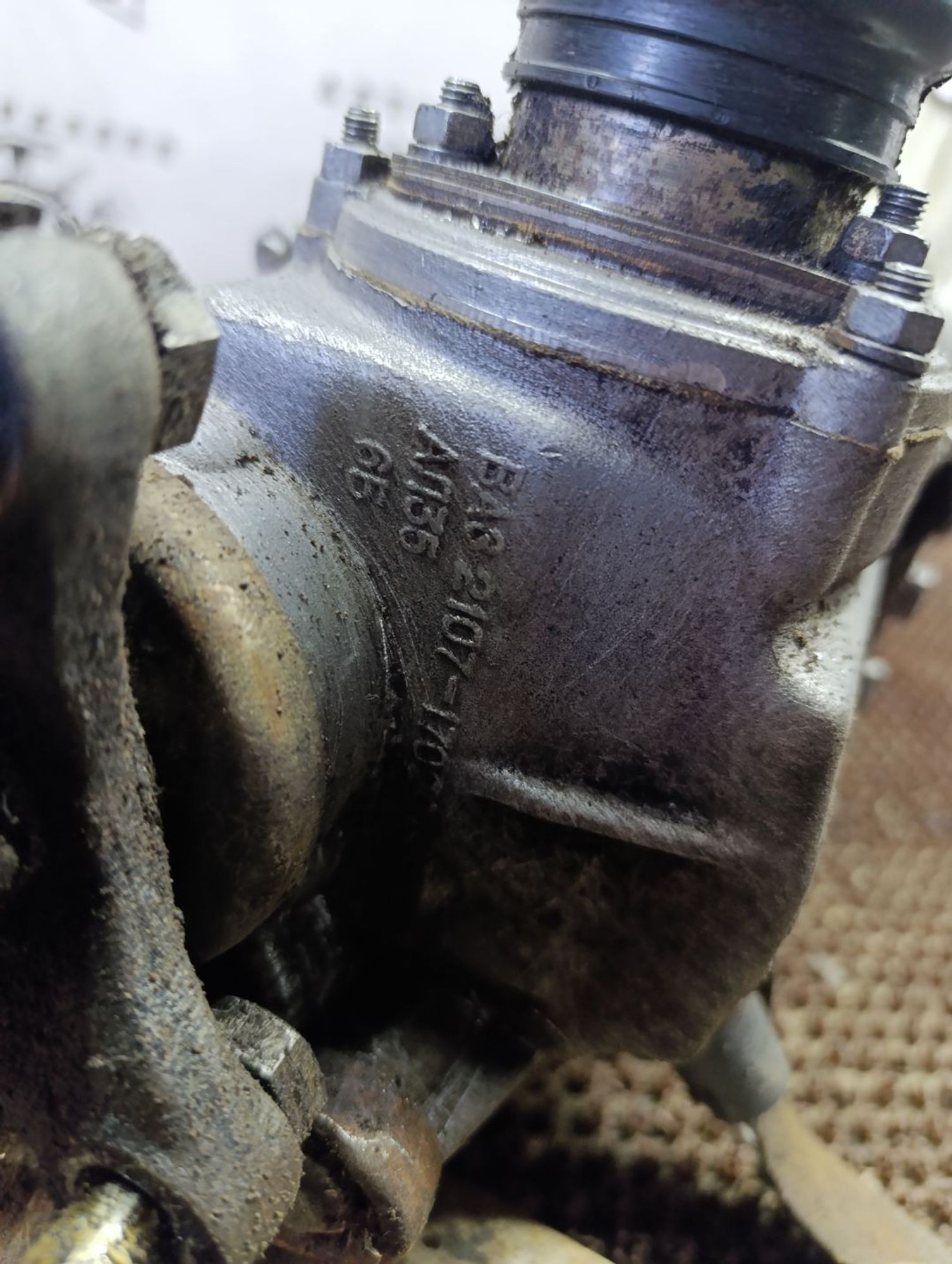 https://gcs.partsauto.market/rn-stockpro.appspot.com/thmbs/userImages/cca1856e256b5441544f9aba03b424a6/part/3a29379a-8b6e-4dd1-aa3c-c4479bb19da8_1747885790615.jpg
