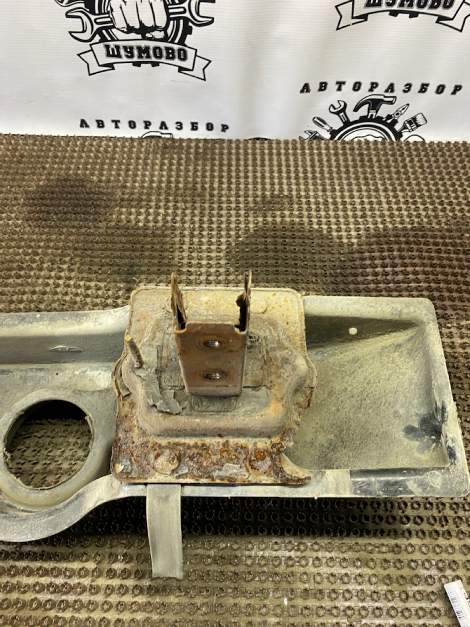 https://gcs.partsauto.market/rn-stockpro.appspot.com/thmbs/userImages/cca1856e256b5441544f9aba03b424a6/part/5bd7536d-491b-4488-9135-e114c07180a9_1748687386849.jpg