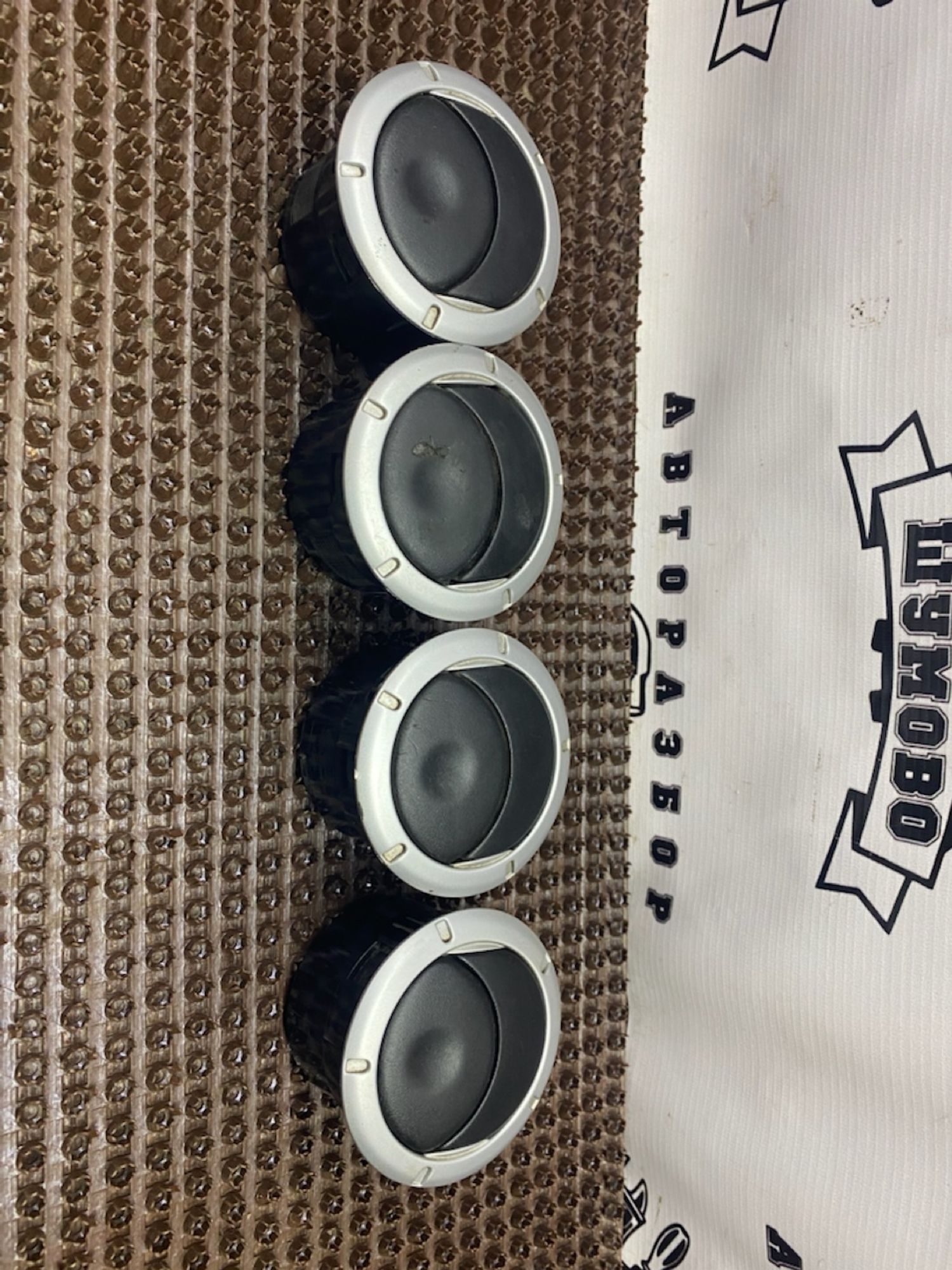 https://gcs.partsauto.market/rn-stockpro.appspot.com/thmbs/userImages/cca1856e256b5441544f9aba03b424a6/part/640d6f81-fc73-4d55-bc64-a4c3fd7a4fa7_1749203520961.jpg