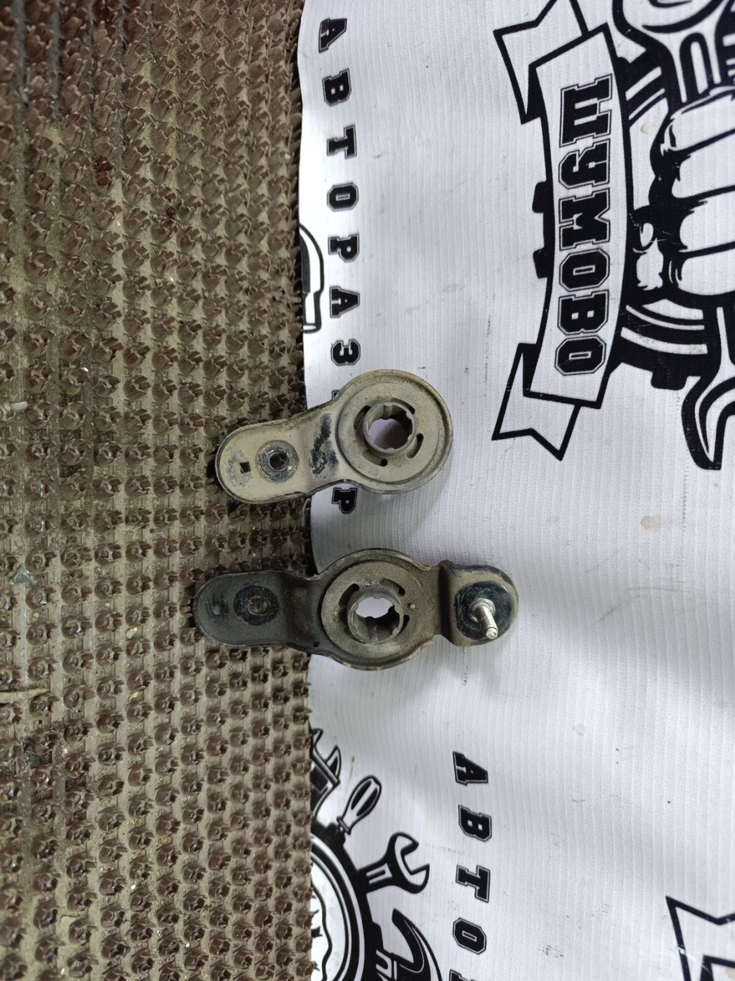 https://gcs.partsauto.market/rn-stockpro.appspot.com/thmbs/userImages/cca1856e256b5441544f9aba03b424a6/part/655137a7-6371-4191-adeb-4ea6fbcdc181_1748344314882.jpg