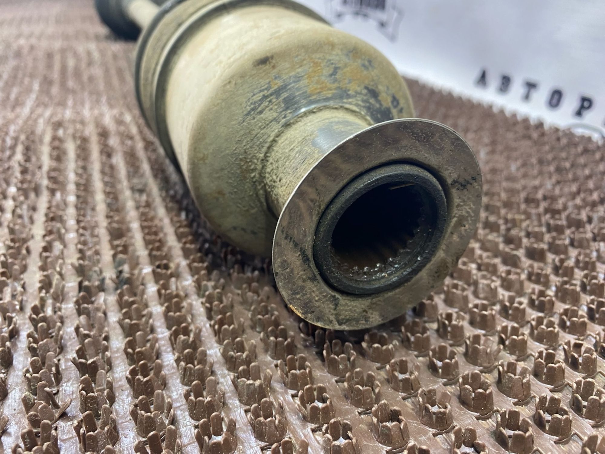 https://gcs.partsauto.market/rn-stockpro.appspot.com/thmbs/userImages/cca1856e256b5441544f9aba03b424a6/part/7555526b-9c26-4905-845b-426d292082d2_1749203719634.jpg