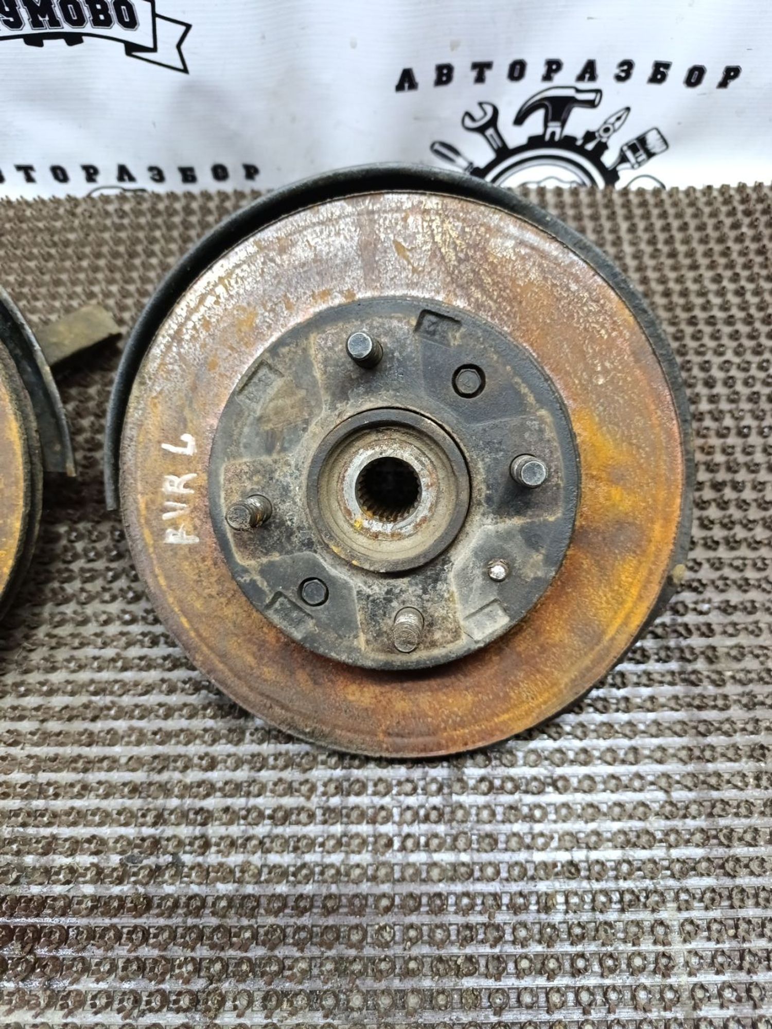 https://gcs.partsauto.market/rn-stockpro.appspot.com/thmbs/userImages/cca1856e256b5441544f9aba03b424a6/part/7ed86c00-03ff-4e35-aa53-530eb8dd1f94_1744727085313.jpg