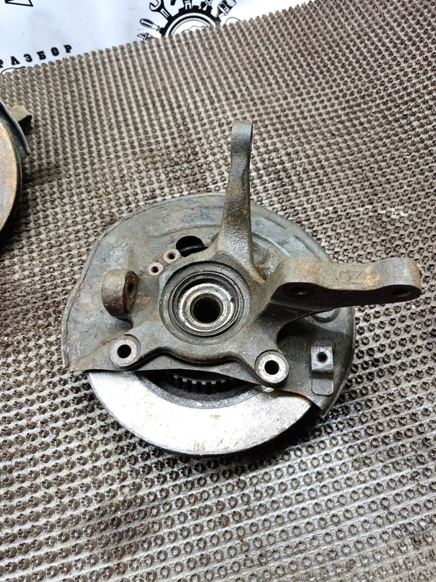 https://gcs.partsauto.market/rn-stockpro.appspot.com/thmbs/userImages/cca1856e256b5441544f9aba03b424a6/part/8e959a37-826d-4ef5-b816-61a3dd0dbd8c_1744727089610.jpg
