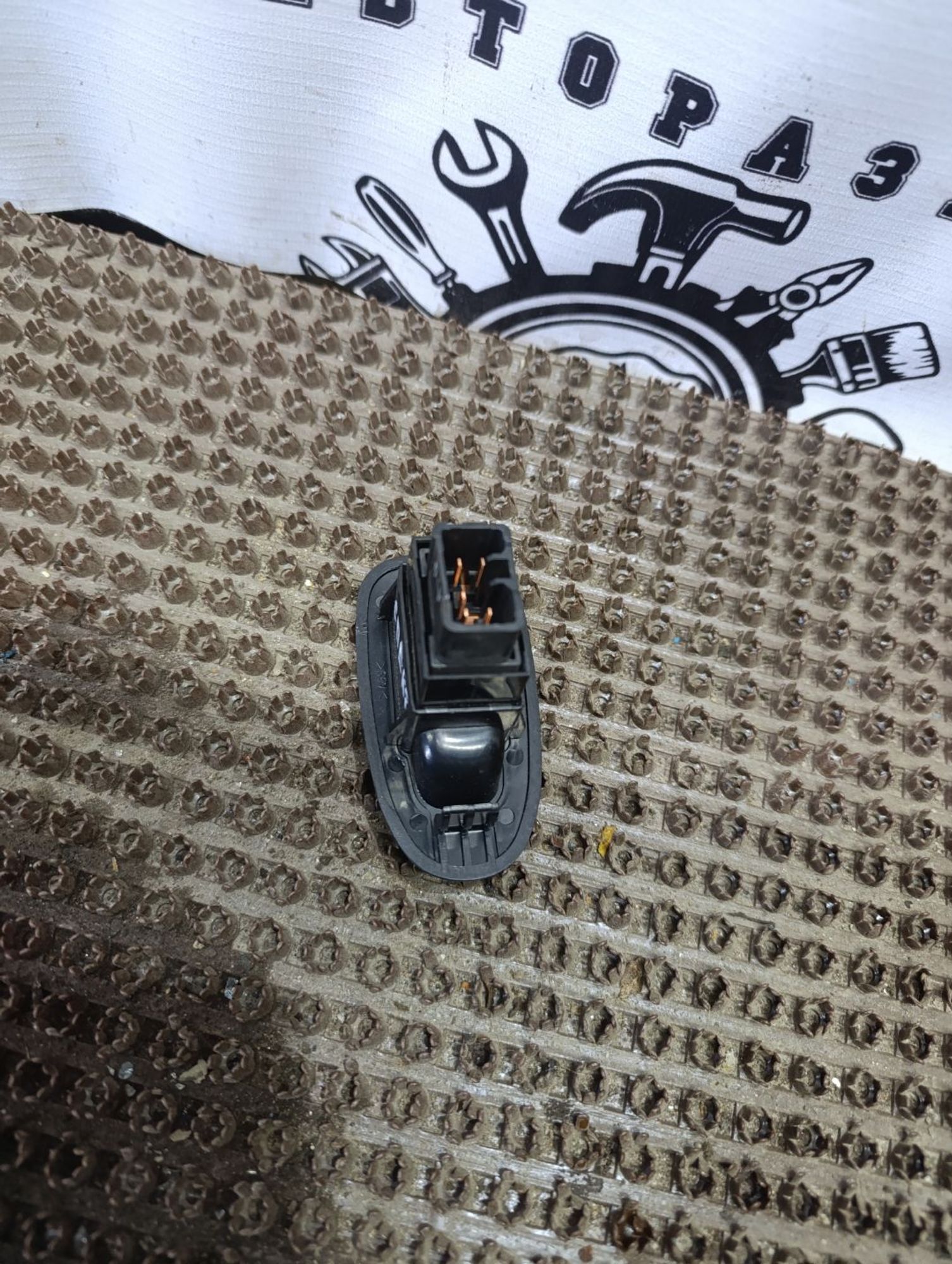 https://gcs.partsauto.market/rn-stockpro.appspot.com/thmbs/userImages/cca1856e256b5441544f9aba03b424a6/part/96b74aa5-6f67-4205-aca6-efe2a15f2c19_1748365310839.jpg