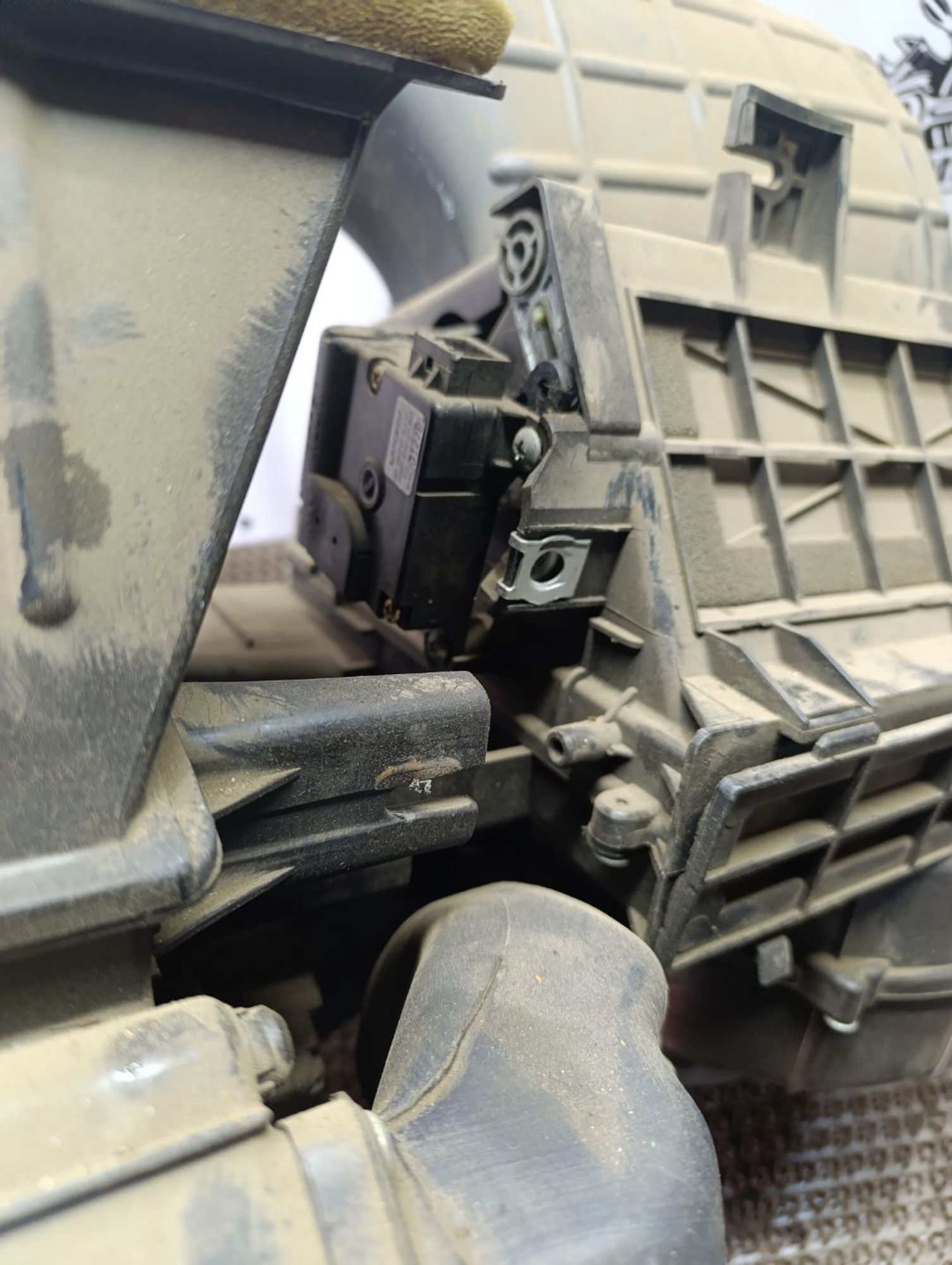 https://gcs.partsauto.market/rn-stockpro.appspot.com/thmbs/userImages/cca1856e256b5441544f9aba03b424a6/part/9c099081-febe-418d-94fe-089f6c95cb6a_1746434814315.jpg