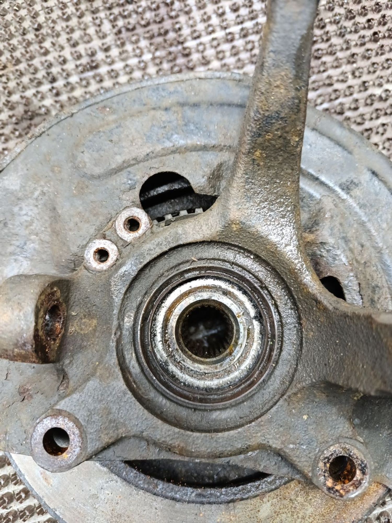 https://gcs.partsauto.market/rn-stockpro.appspot.com/thmbs/userImages/cca1856e256b5441544f9aba03b424a6/part/a2b65950-a113-48be-a160-1cc3a8599c74_1744727093349.jpg