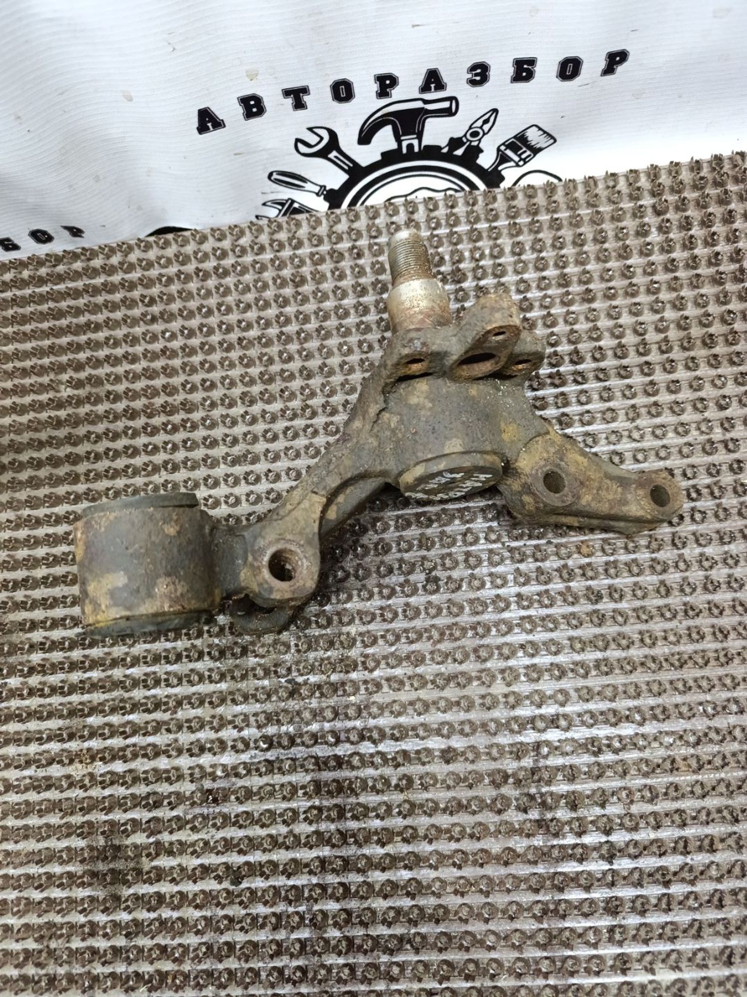 https://gcs.partsauto.market/rn-stockpro.appspot.com/thmbs/userImages/cca1856e256b5441544f9aba03b424a6/part/ac5d947c-e1a6-454d-85c9-21a81f6c9e57_1744728753776.jpg