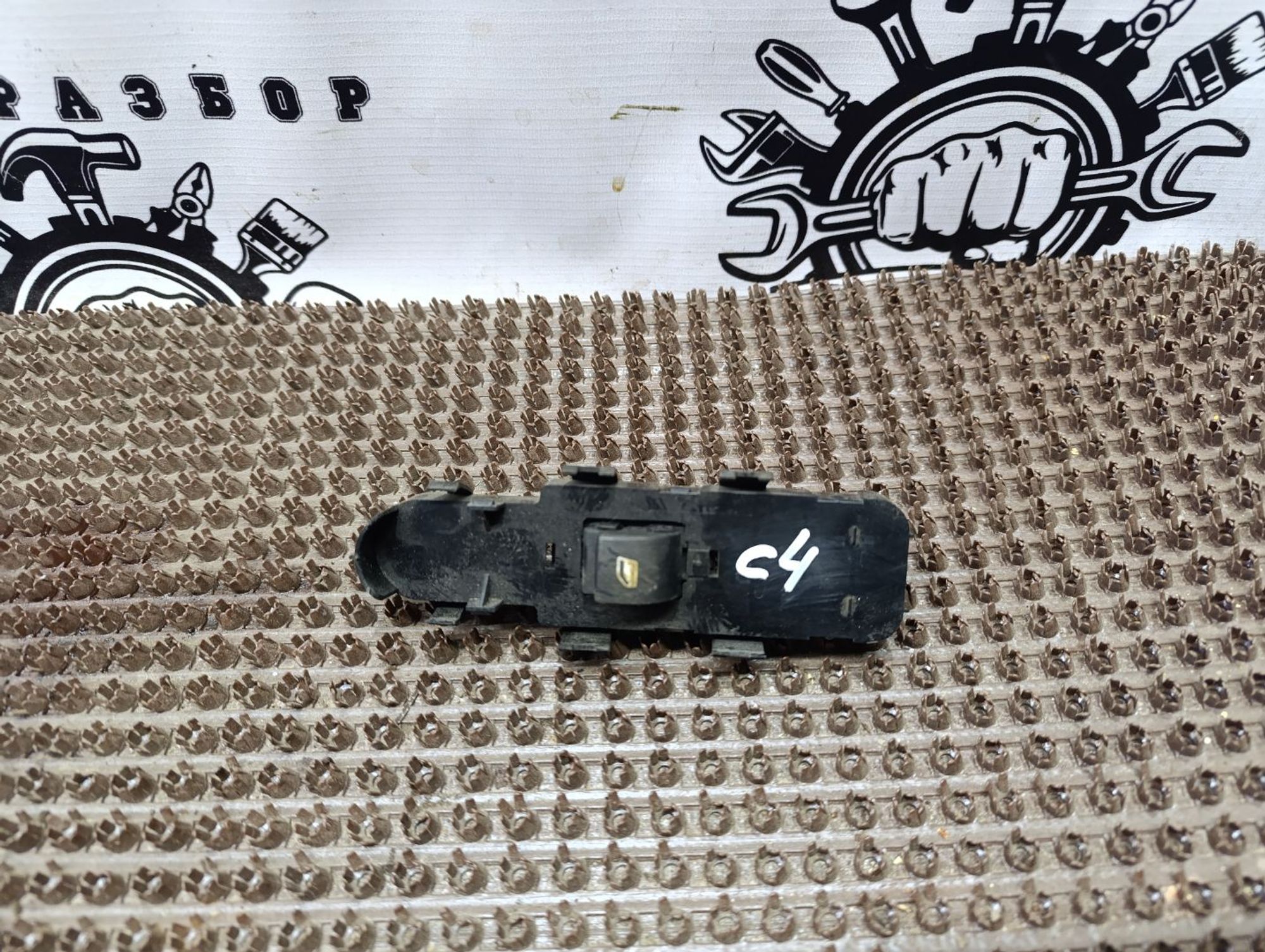 https://gcs.partsauto.market/rn-stockpro.appspot.com/thmbs/userImages/cca1856e256b5441544f9aba03b424a6/part/b56379b4-3ade-4166-85c0-21a0c287ddb6_1746905297177.jpg
