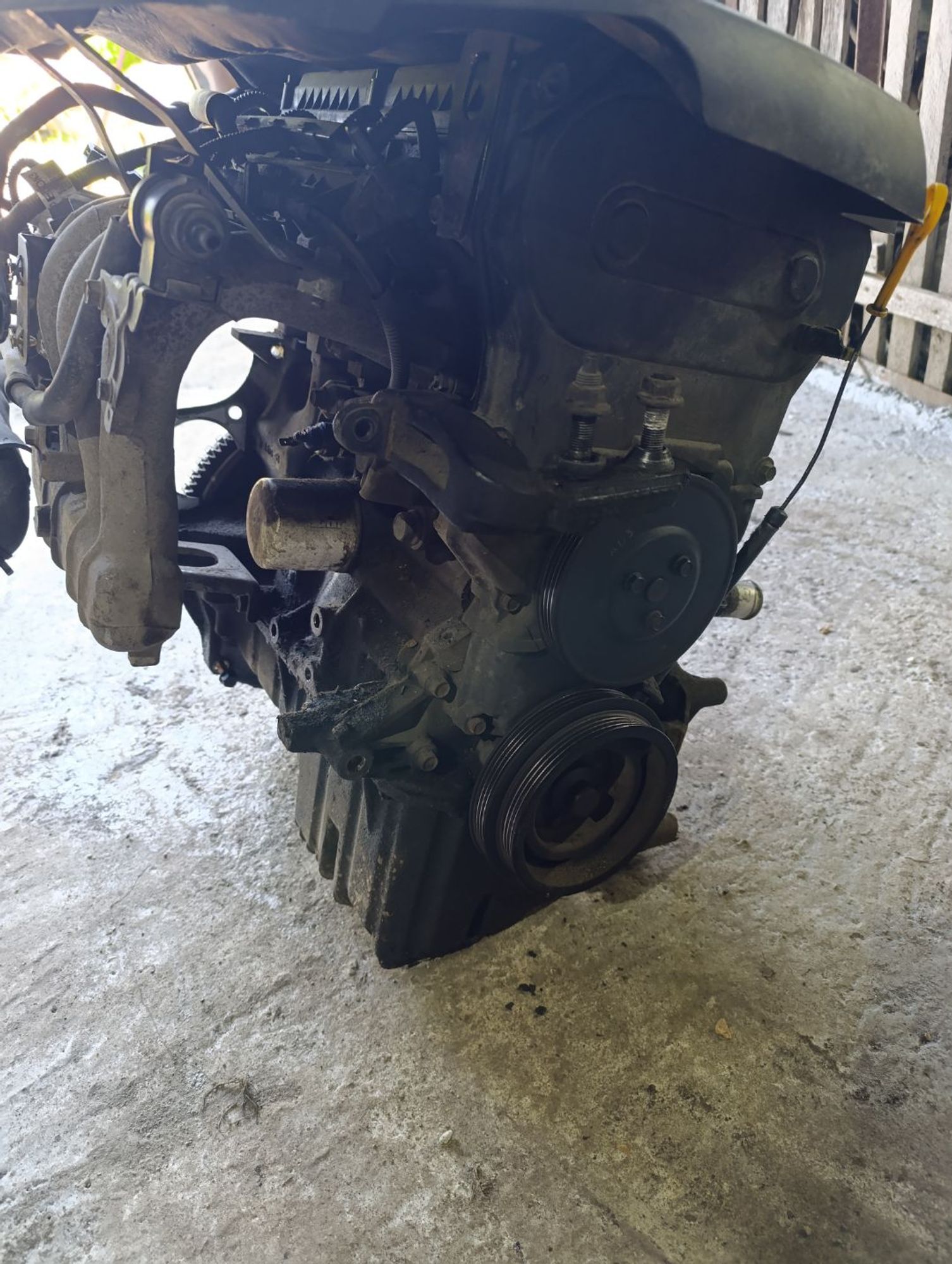https://gcs.partsauto.market/rn-stockpro.appspot.com/thmbs/userImages/cca1856e256b5441544f9aba03b424a6/part/c2e0b945-7525-4f97-83c8-640be45c2be6_1748700588590.jpg