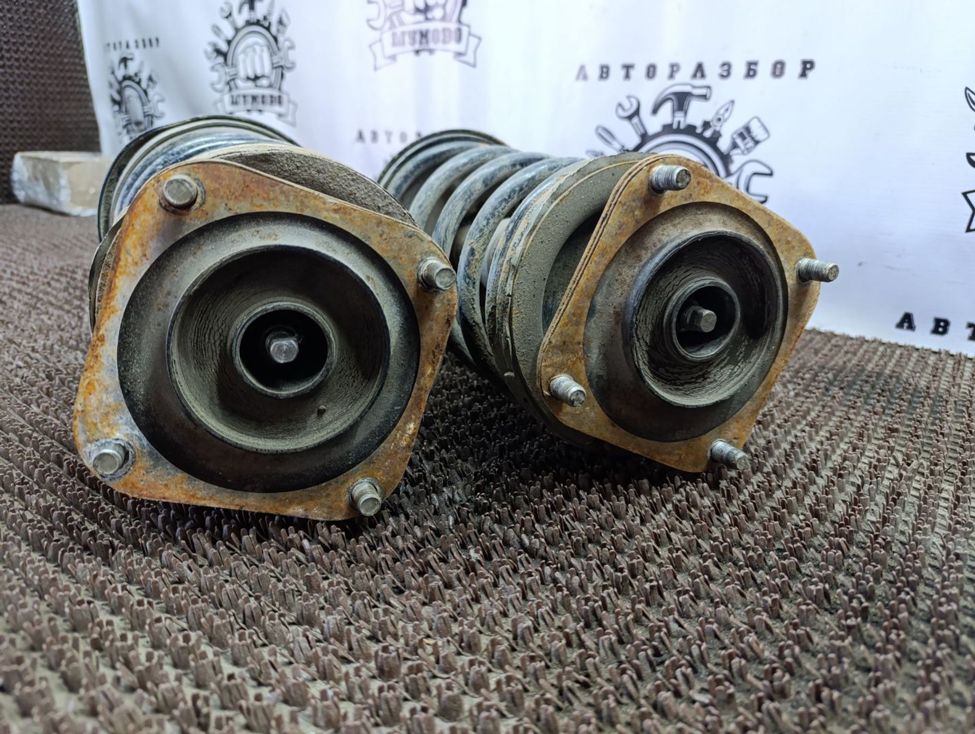 https://gcs.partsauto.market/rn-stockpro.appspot.com/thmbs/userImages/cca1856e256b5441544f9aba03b424a6/part/c66d132d-8857-43b9-a47d-de3535db6dad_1748541690023.jpg