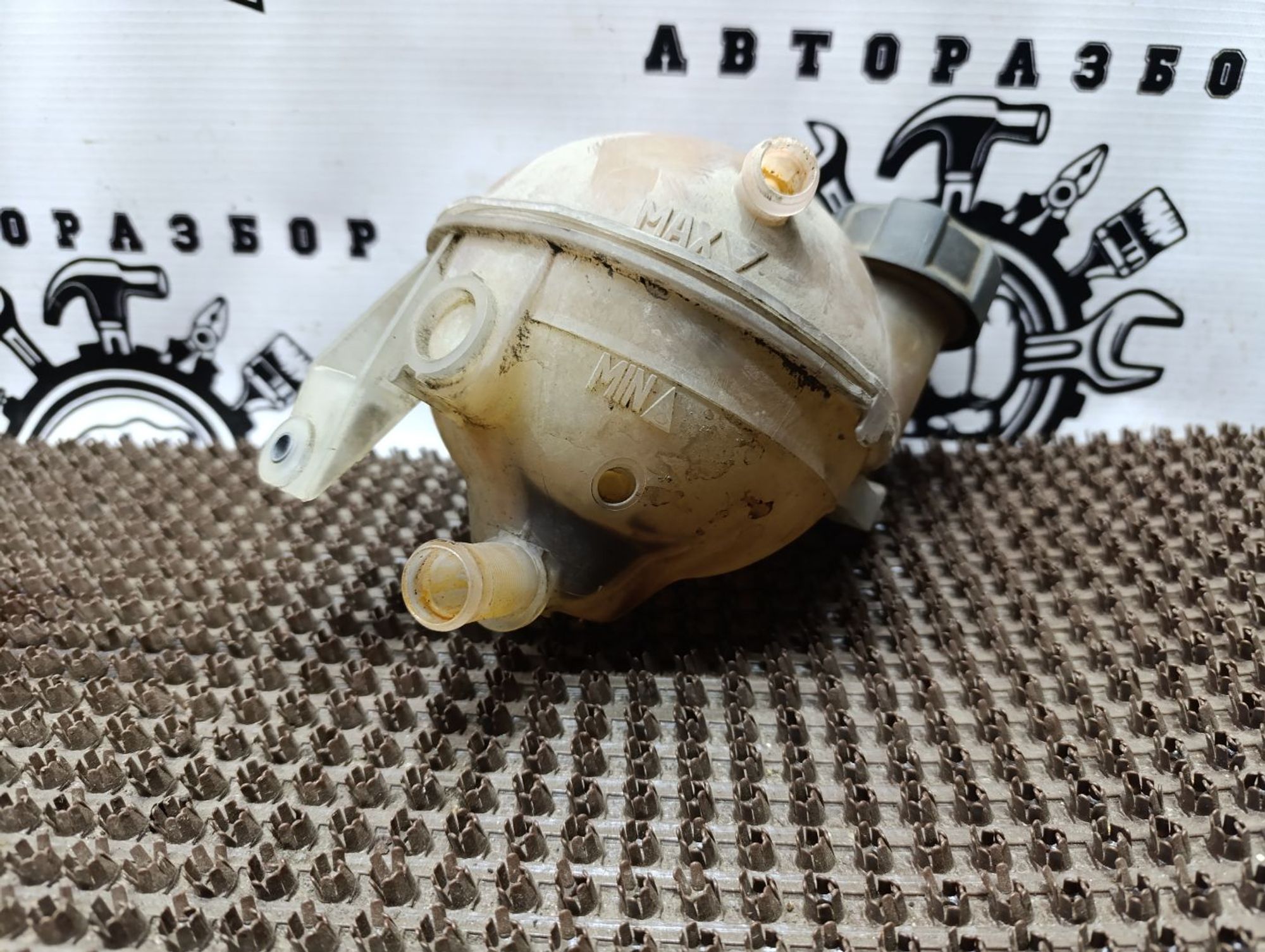 https://gcs.partsauto.market/rn-stockpro.appspot.com/thmbs/userImages/cca1856e256b5441544f9aba03b424a6/part/cabb7b69-4cb0-475a-9e1e-9824c6e83153_1746952008887.jpg
