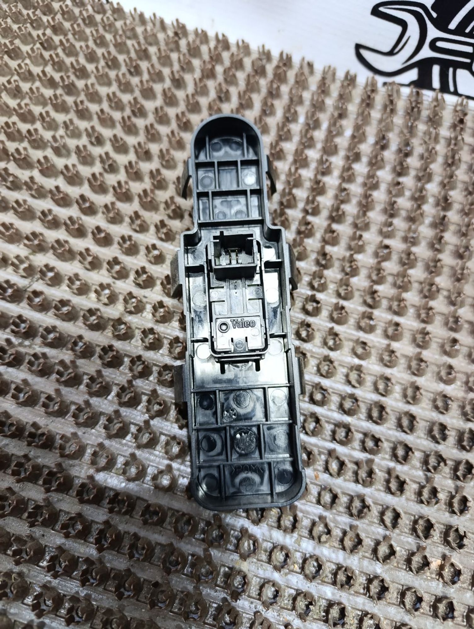 https://gcs.partsauto.market/rn-stockpro.appspot.com/thmbs/userImages/cca1856e256b5441544f9aba03b424a6/part/cdbb3076-c4fe-4136-9ead-77cb6818c64c_1746905300747.jpg