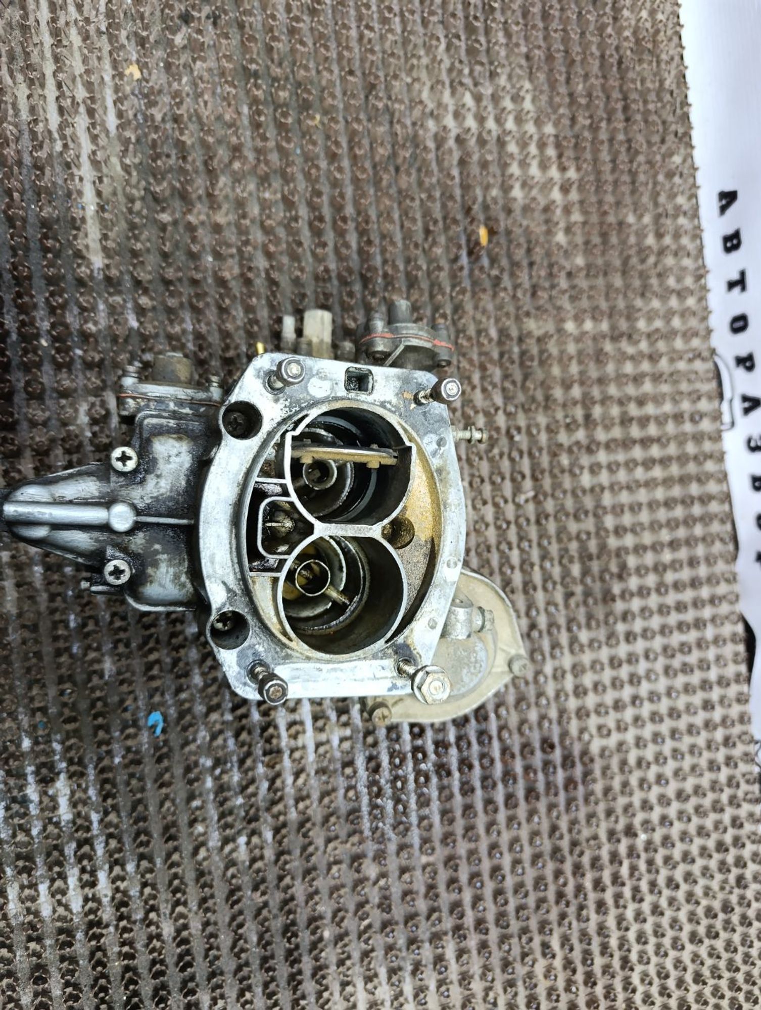 https://gcs.partsauto.market/rn-stockpro.appspot.com/thmbs/userImages/cca1856e256b5441544f9aba03b424a6/part/cf6ac237-3371-4b7d-ba07-e83f1404ef13_1747851662309.jpg