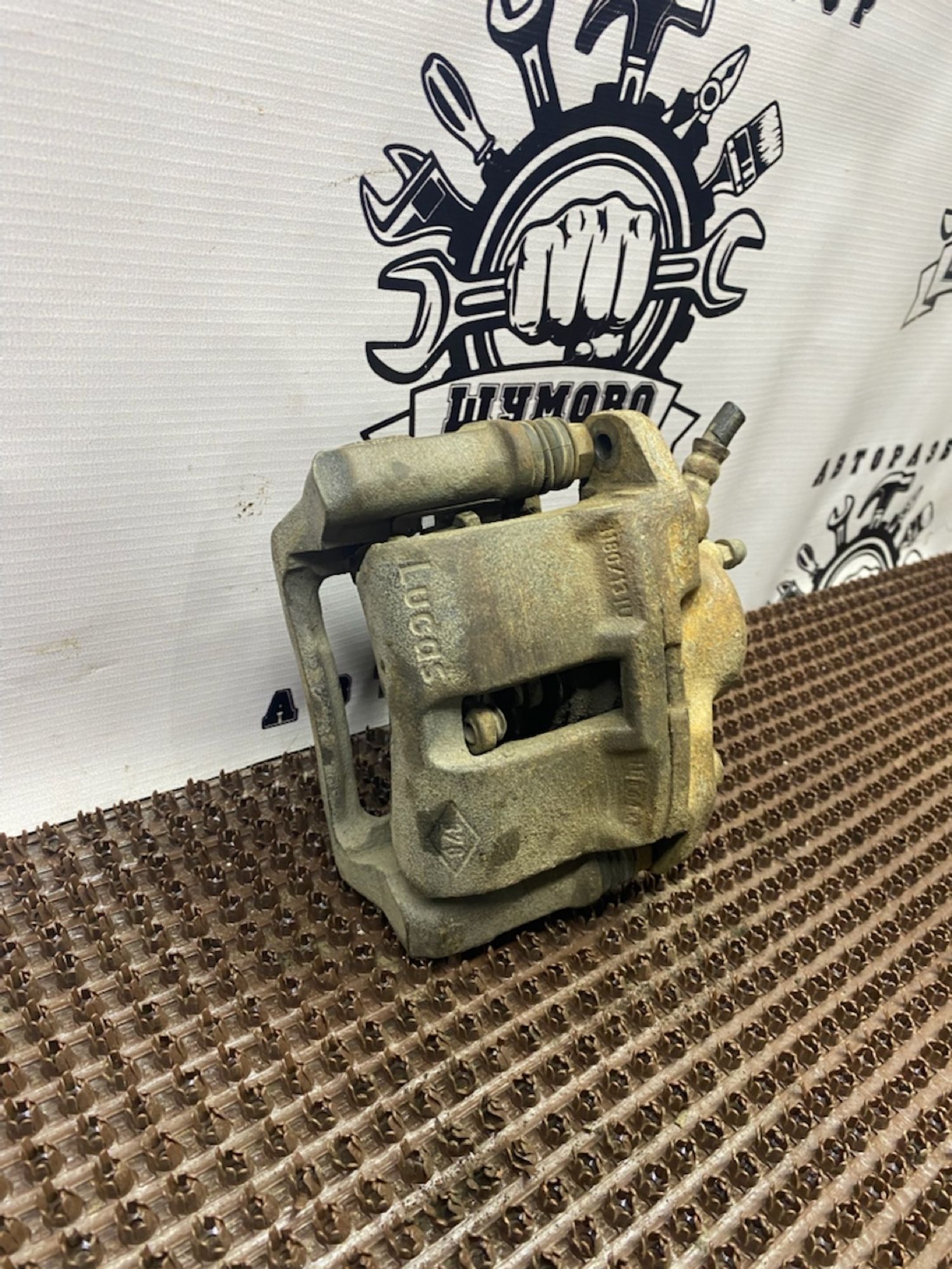 https://gcs.partsauto.market/rn-stockpro.appspot.com/thmbs/userImages/cca1856e256b5441544f9aba03b424a6/part/d27bd8e1-7f1b-494f-bbf4-981a6b0ae656_1749203618289.jpg