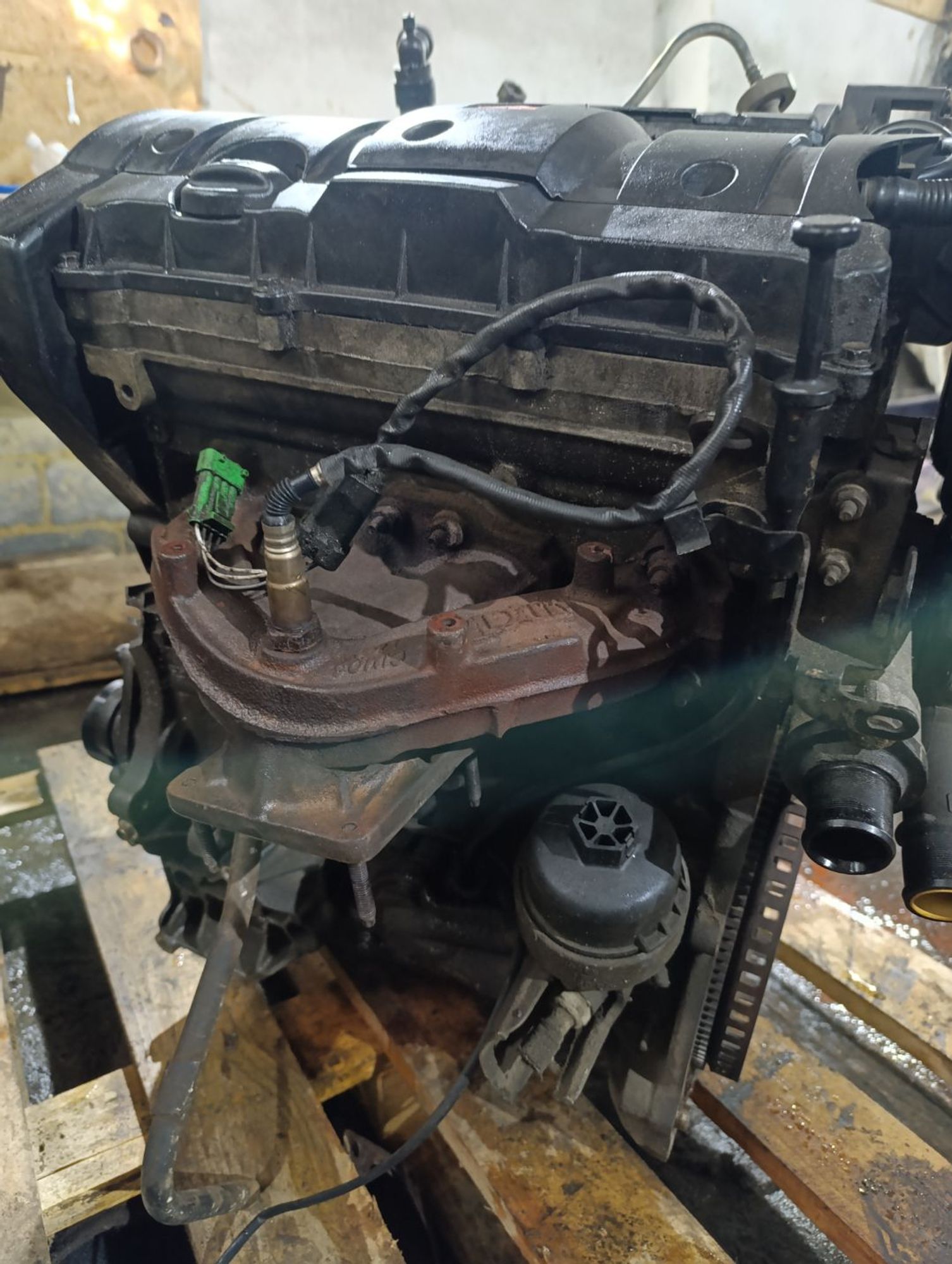 https://gcs.partsauto.market/rn-stockpro.appspot.com/thmbs/userImages/cca1856e256b5441544f9aba03b424a6/part/e53083e8-8c94-40cb-b59a-cc51e3904f16_1747325406240.jpg