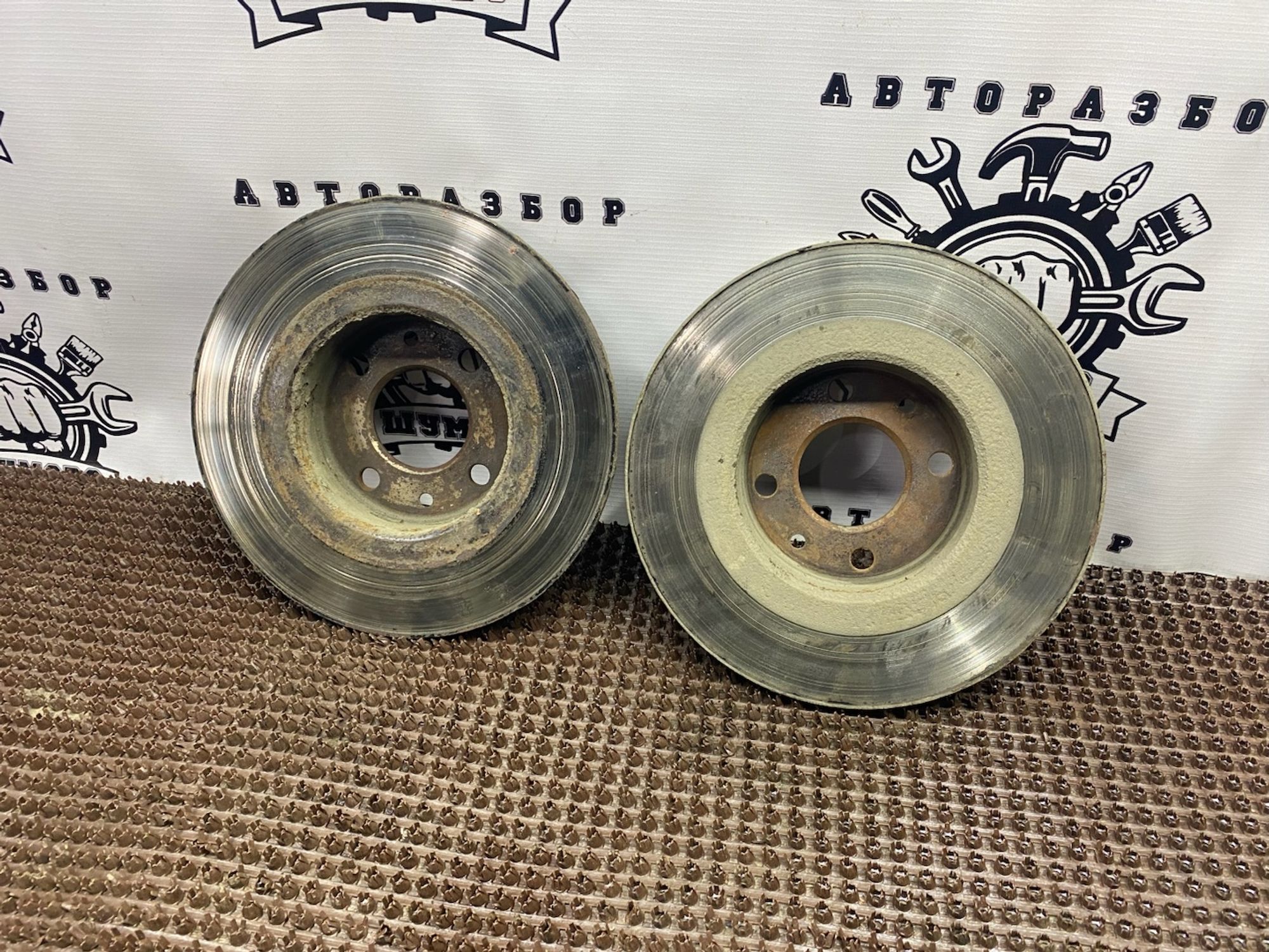 https://gcs.partsauto.market/rn-stockpro.appspot.com/thmbs/userImages/cca1856e256b5441544f9aba03b424a6/part/e886b1f5-3c5b-42e1-9528-933b187c8a25_1749203586422.jpg