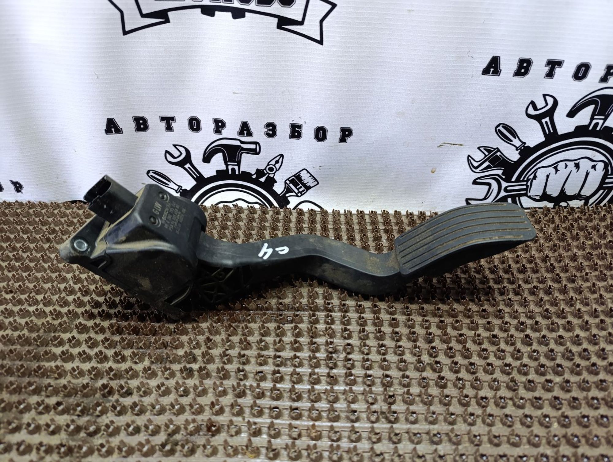 https://gcs.partsauto.market/rn-stockpro.appspot.com/thmbs/userImages/cca1856e256b5441544f9aba03b424a6/part/efc0f407-c271-4df0-8aed-f875fb790c0c_1746380130208.jpg